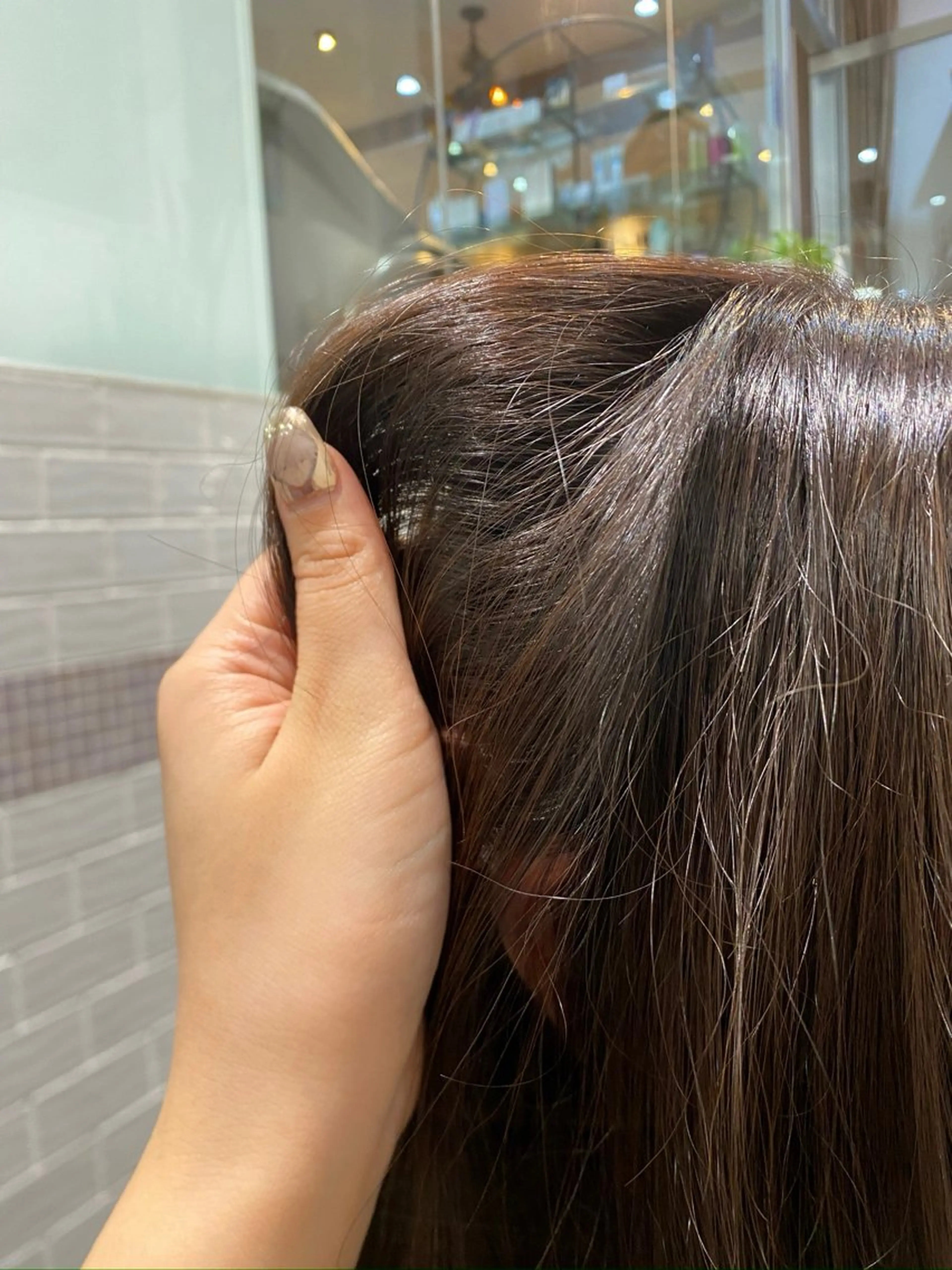 ミディアム 熊田 秀佳のヘアスタイル