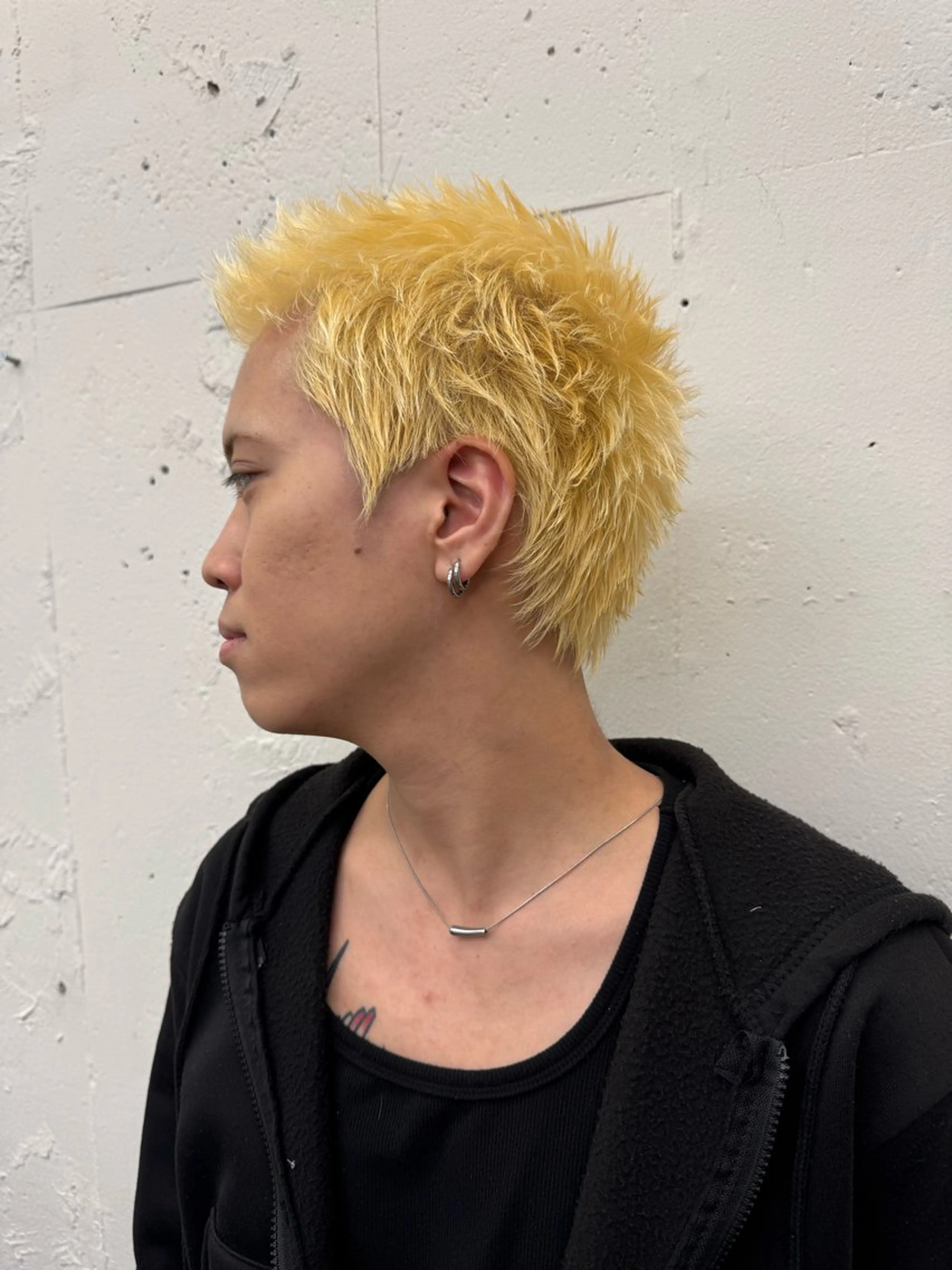 ショート カラー メンズ メンズブリーチ メンズショート スパイキーショート ブリーチ 抜きっぱなしブロンド カット ヘアカラー トリートメント 💈メンズ特化💈 TASUKUのヘアスタイル