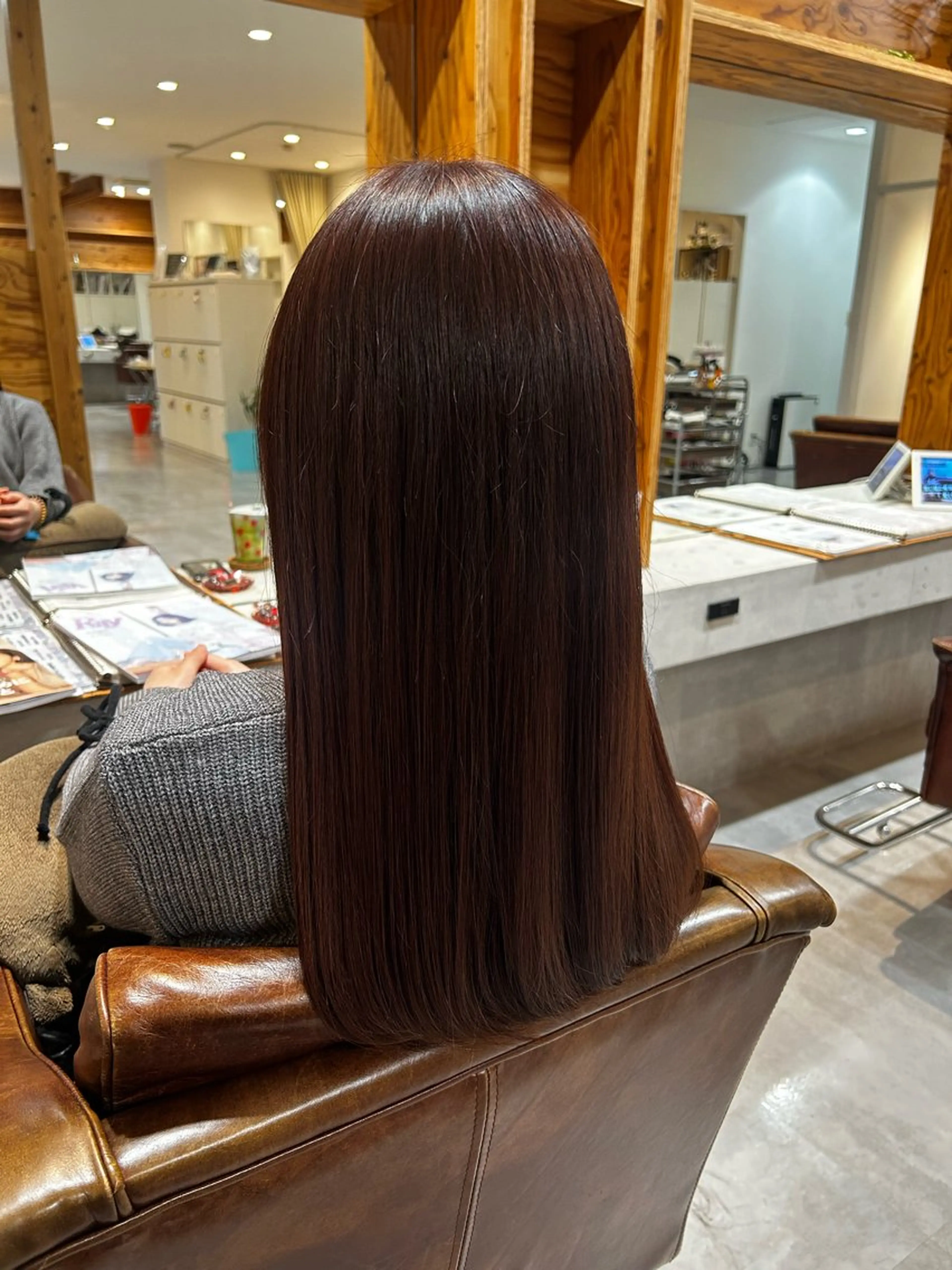 ロング ピンクブラウン adorable 樋口円のヘアスタイル