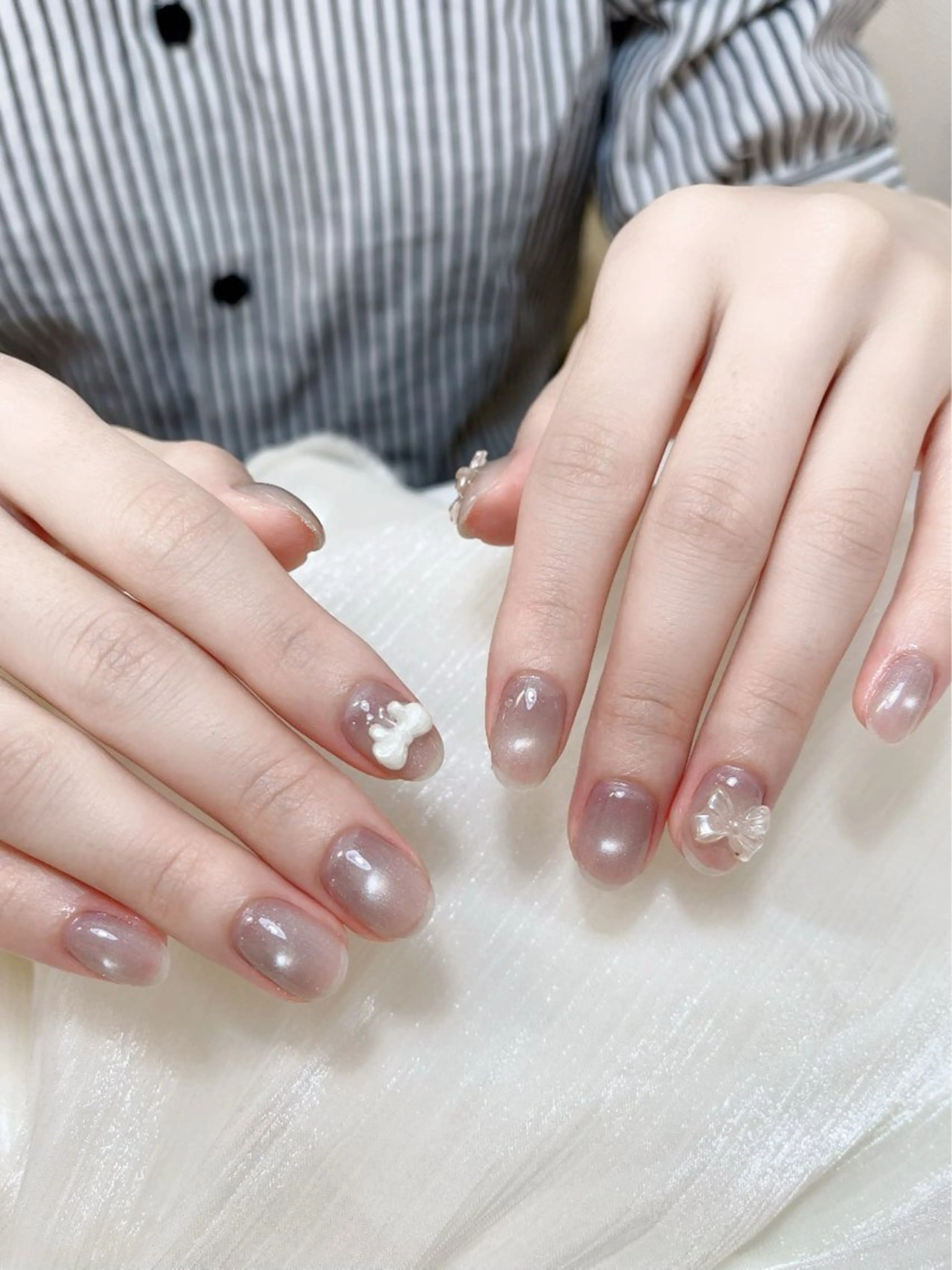 ネイル チークネイル 成人式 フレンチネイル グラデーション 氷ネイル・うるうるネイル ハンドネイル DUO MI所属・キ キのネイルデザイン
