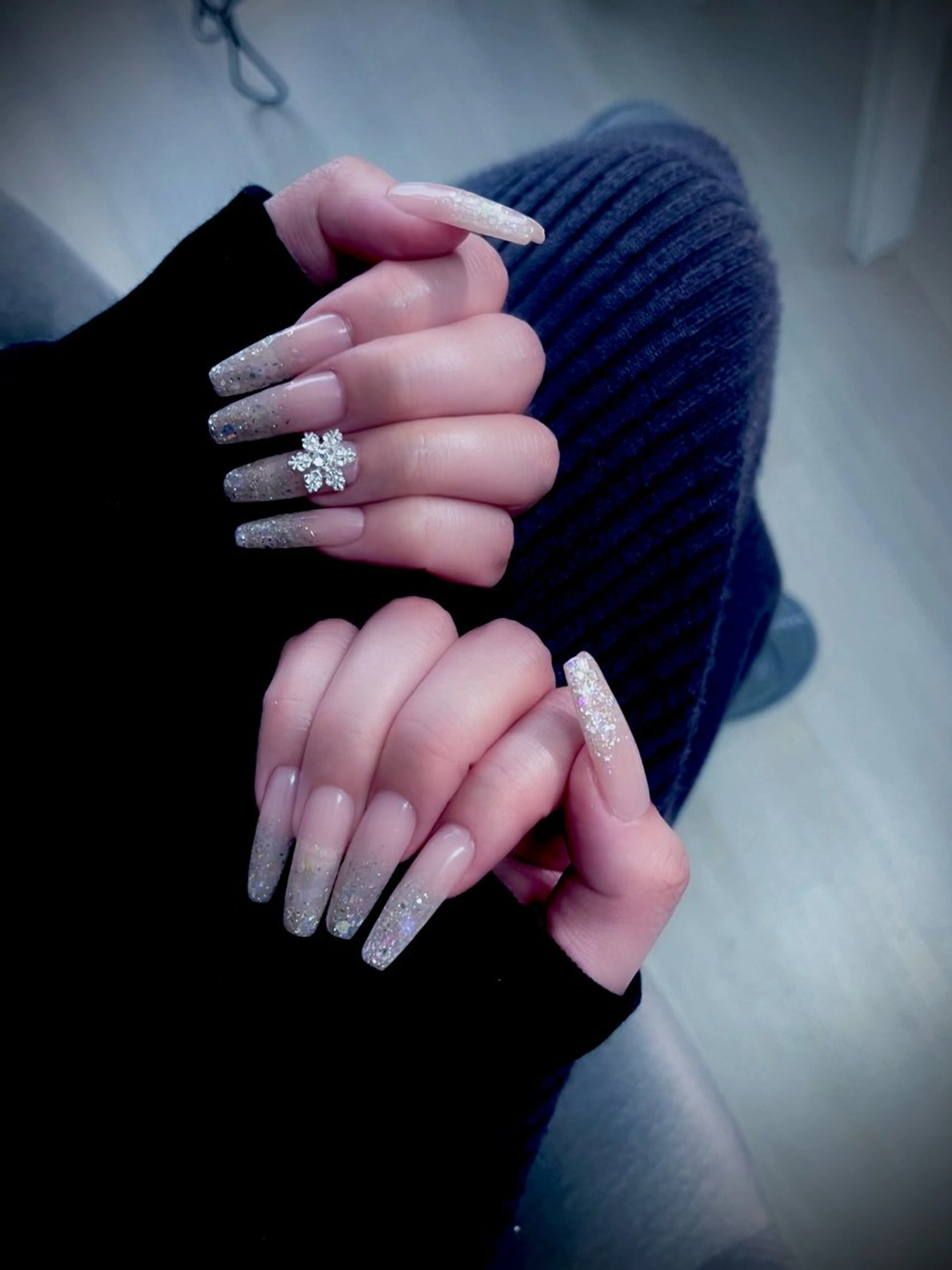 ネイル キラキラネイル ラメ(グリッター) ラメグラデーション ロングネイル マグネットネイル nine.🦋 YUKOのネイルデザイン