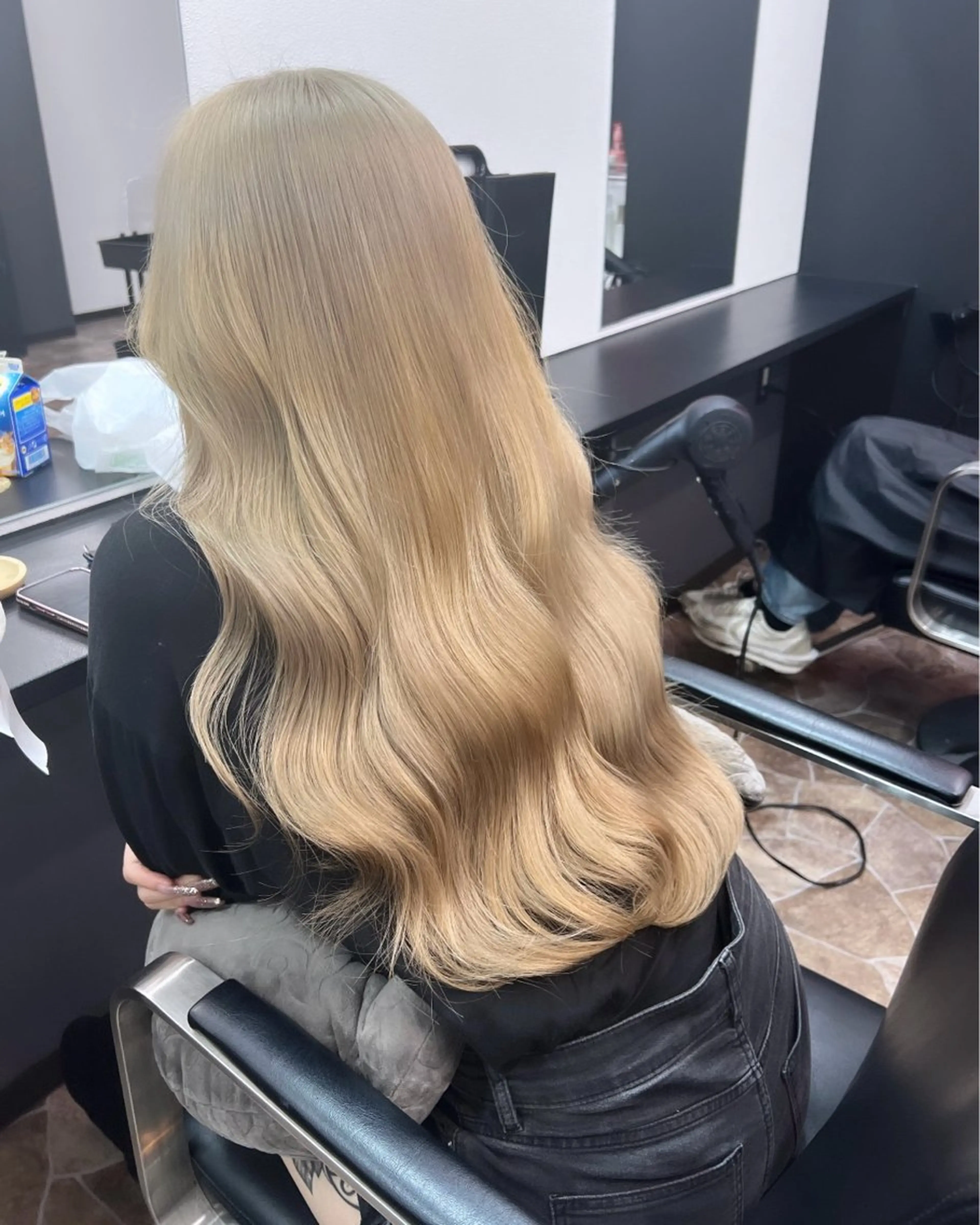 ロング ヘアカラー トリートメント フリーダムマティーニ所属・藤本 翔己のヘアスタイル