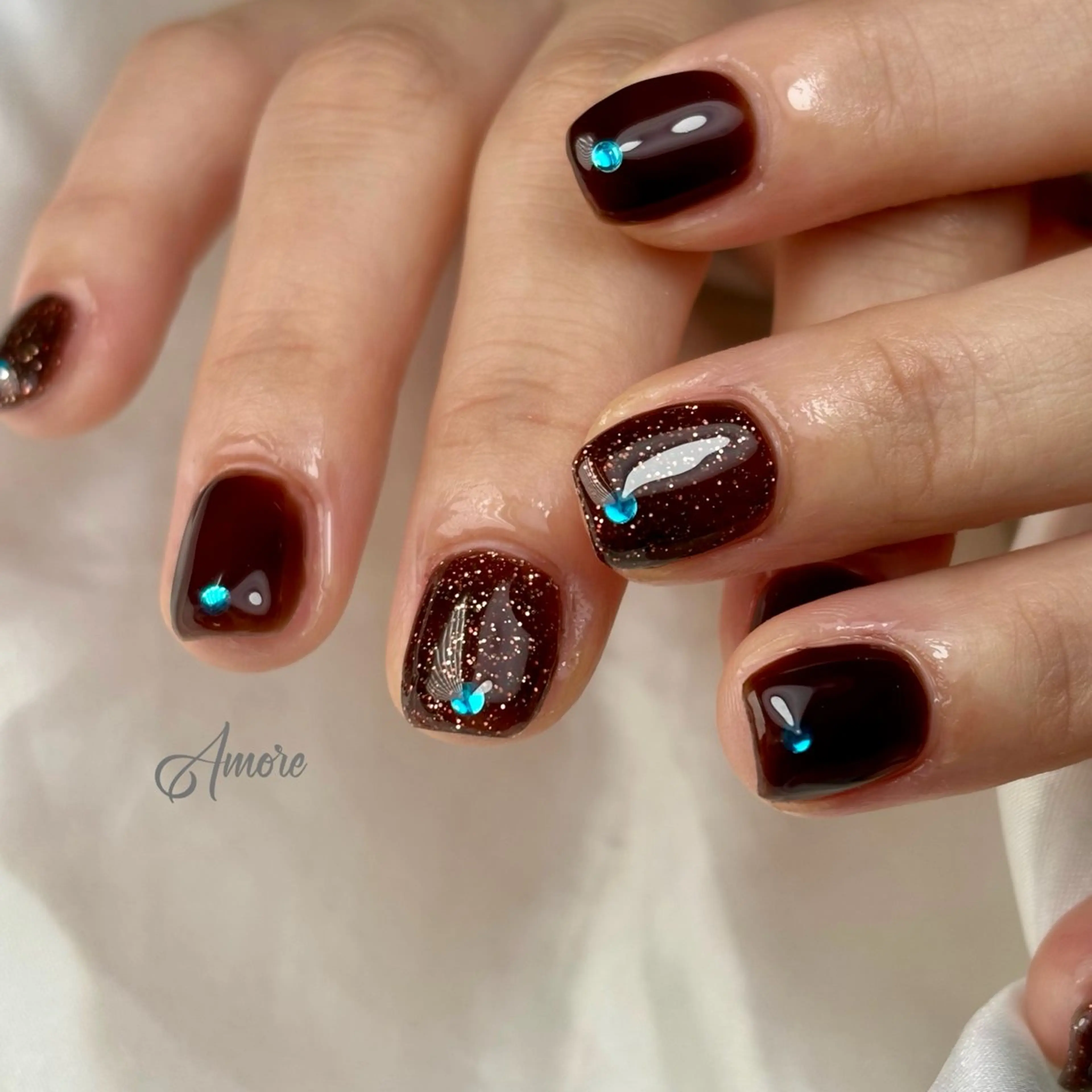 ネイル ジェルネイル キラキラネイル 韓国ネイル マグネットネイル パラジェル You kyehwaのネイルデザイン