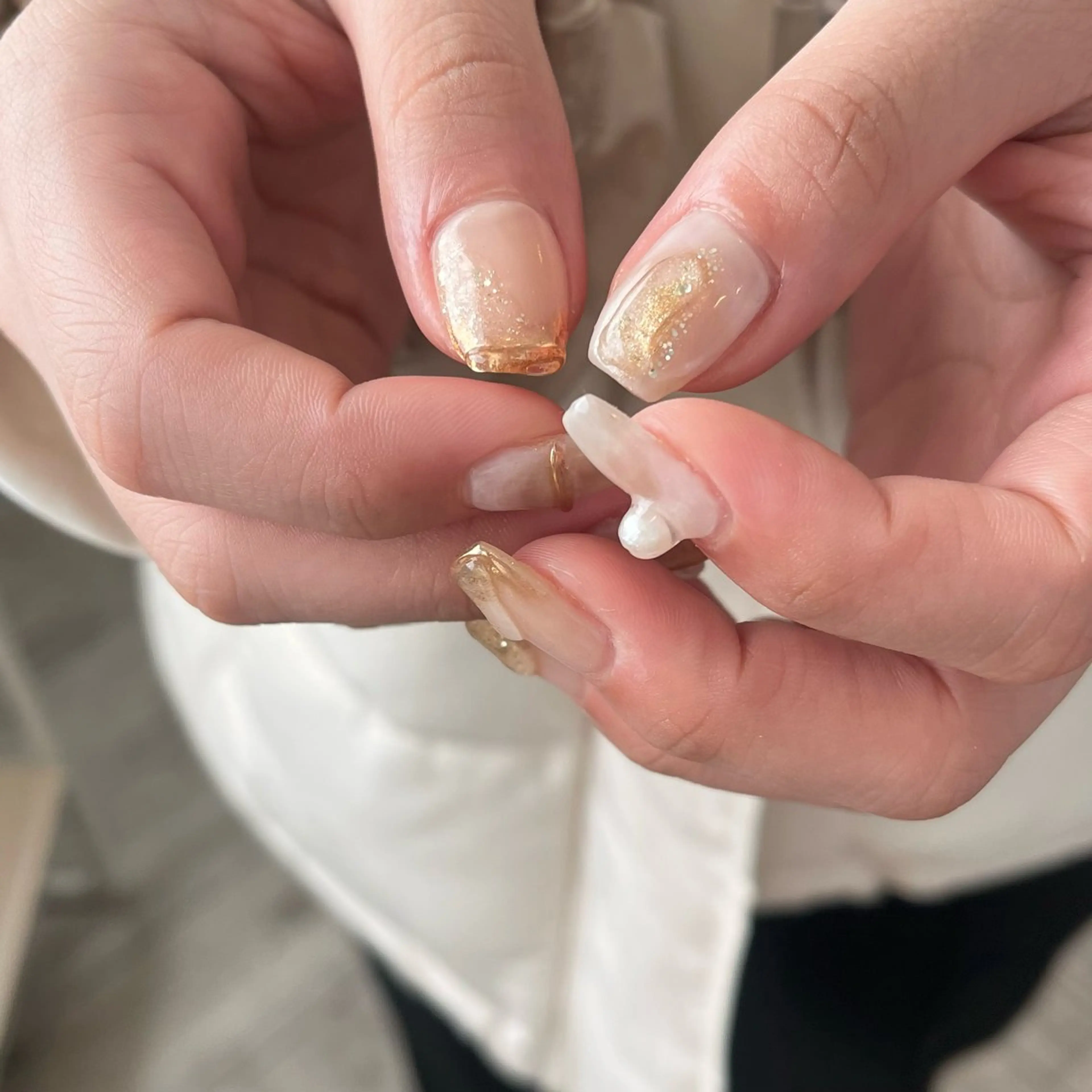 ネイル アートネイル フレンチネイル ジェルネイル グラデーション マグネットネイル CLUTCH 阿倍野 いけだのネイルデザイン