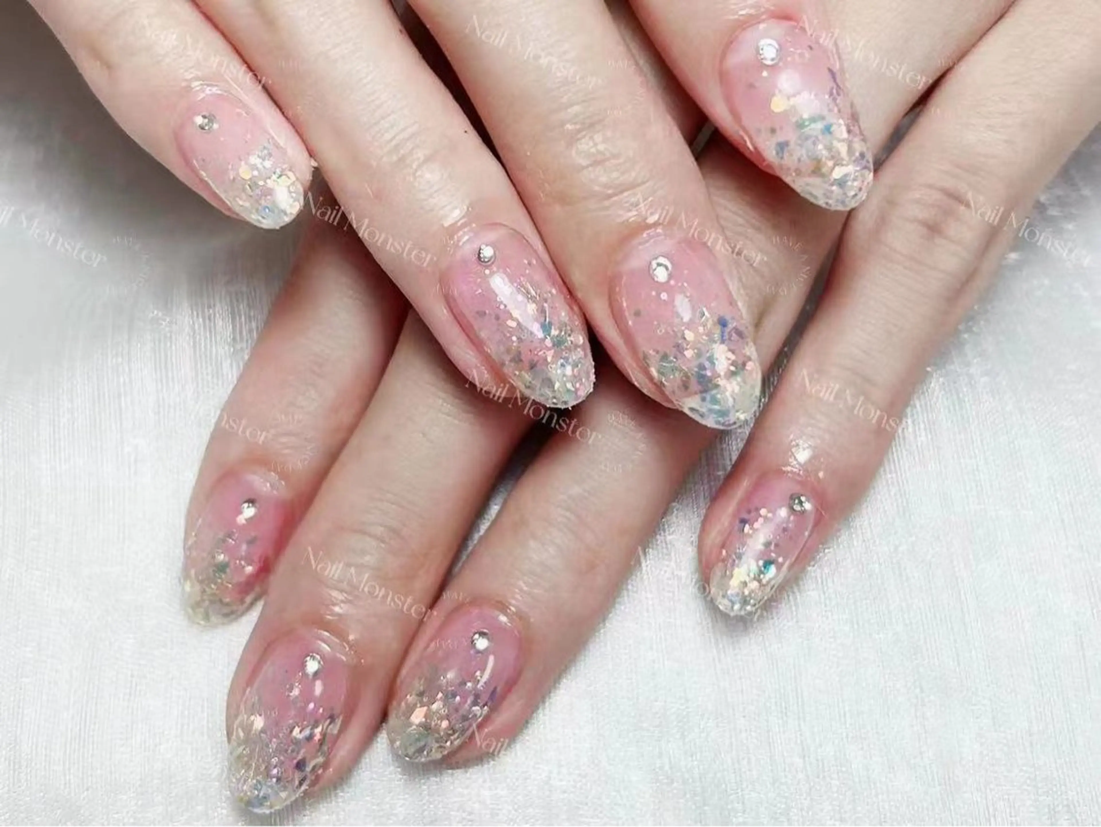 ネイル ストーンネイル ハンドネイル yu ri 🌹のネイルデザイン