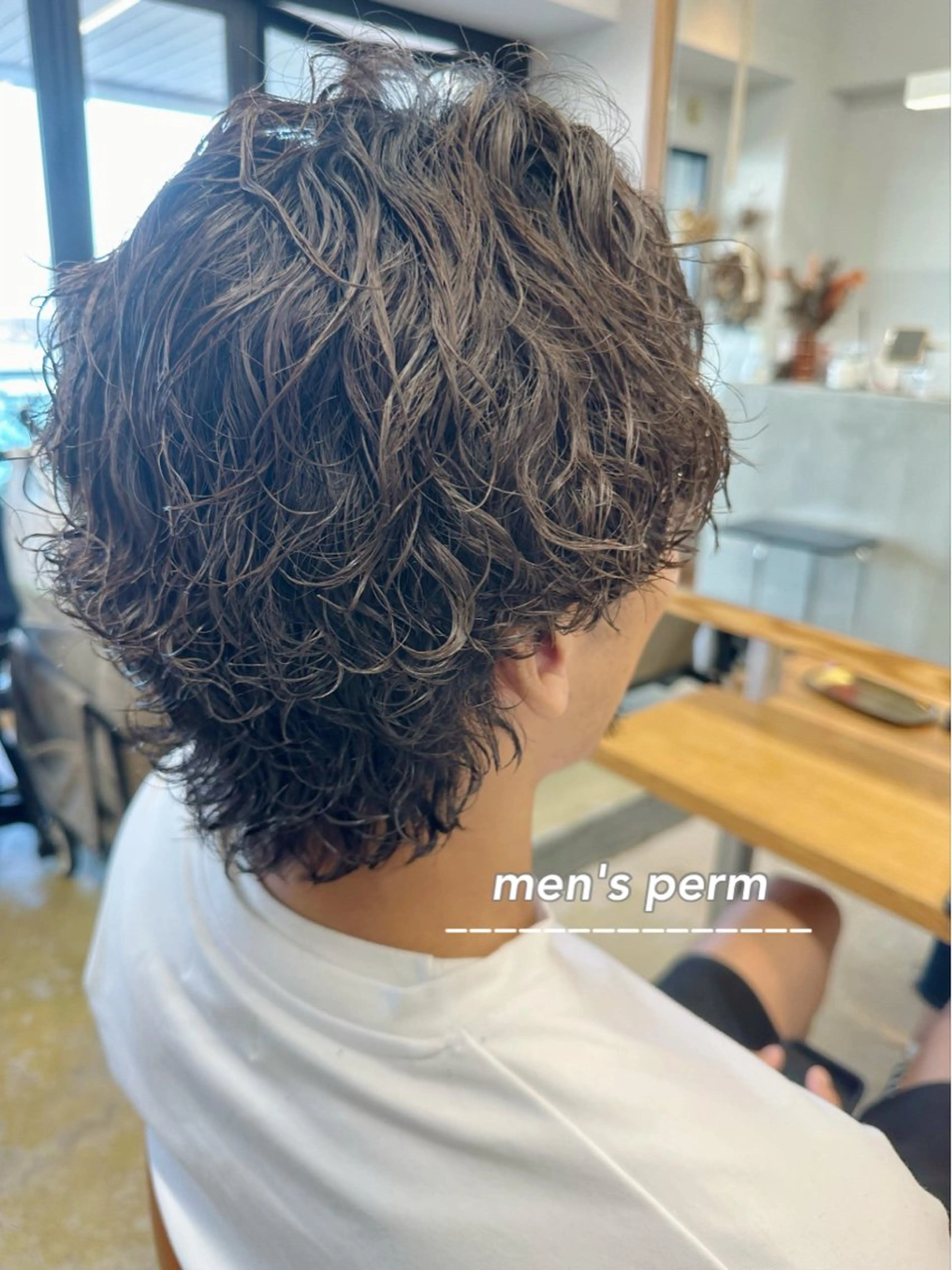 ショート カット 藤本 静香のヘアスタイル