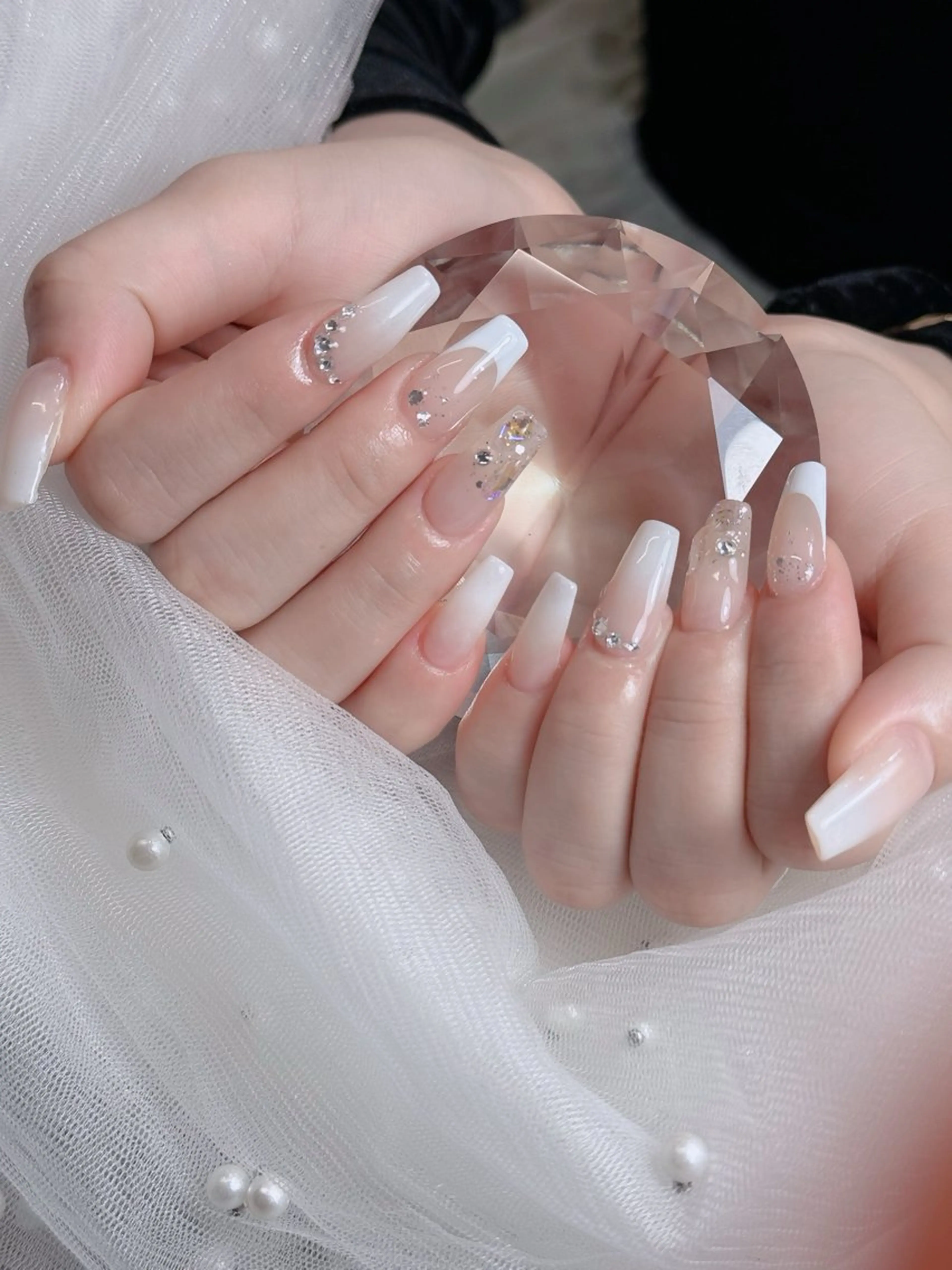 ネイル オーロラネイル チークネイル フットネイル フレンチネイル 韓国ネイル Lumi Nail 新大久保3‘のネイルデザイン