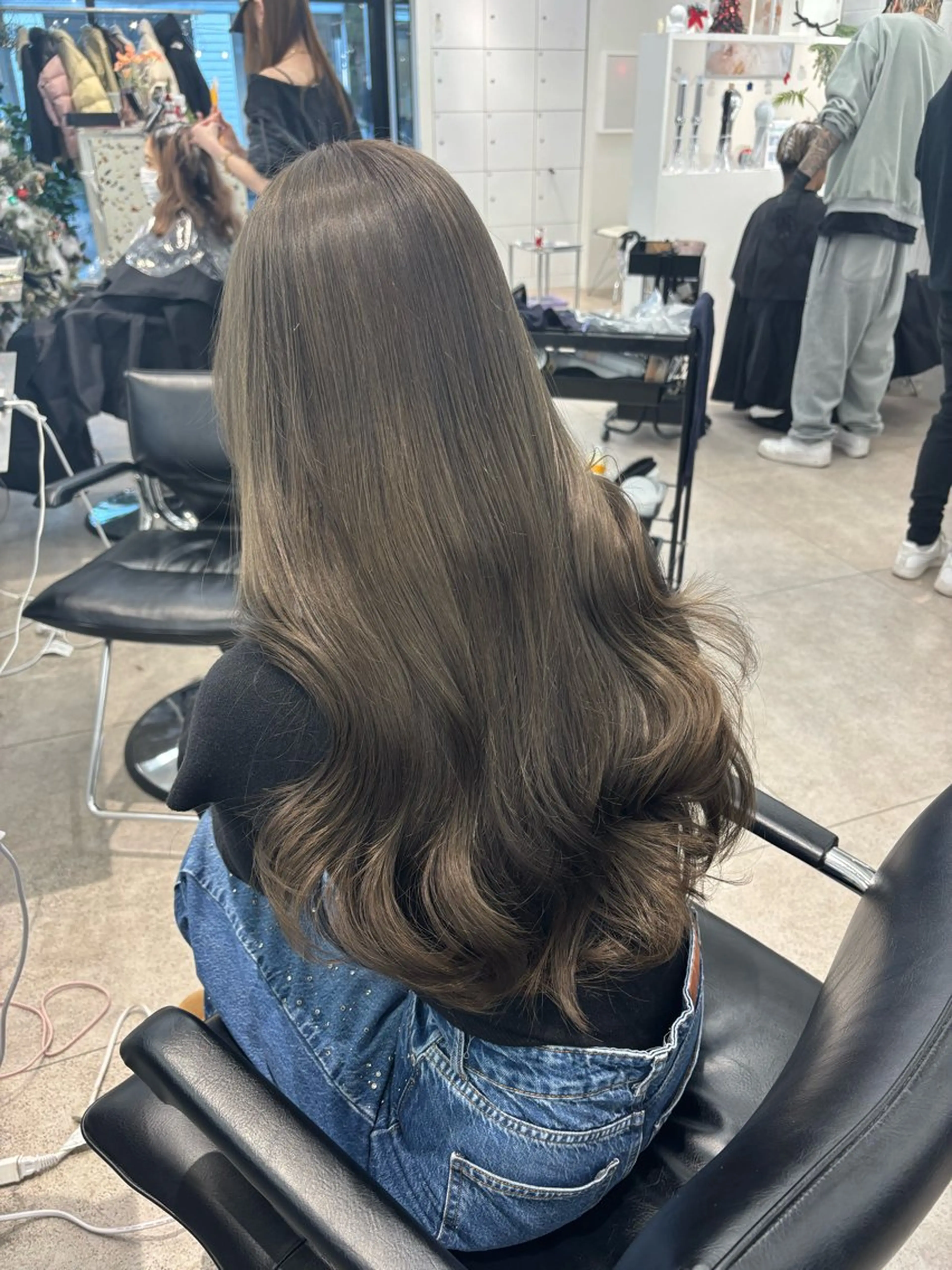 ロング emi 韓国ワンホンヘアのヘアスタイル