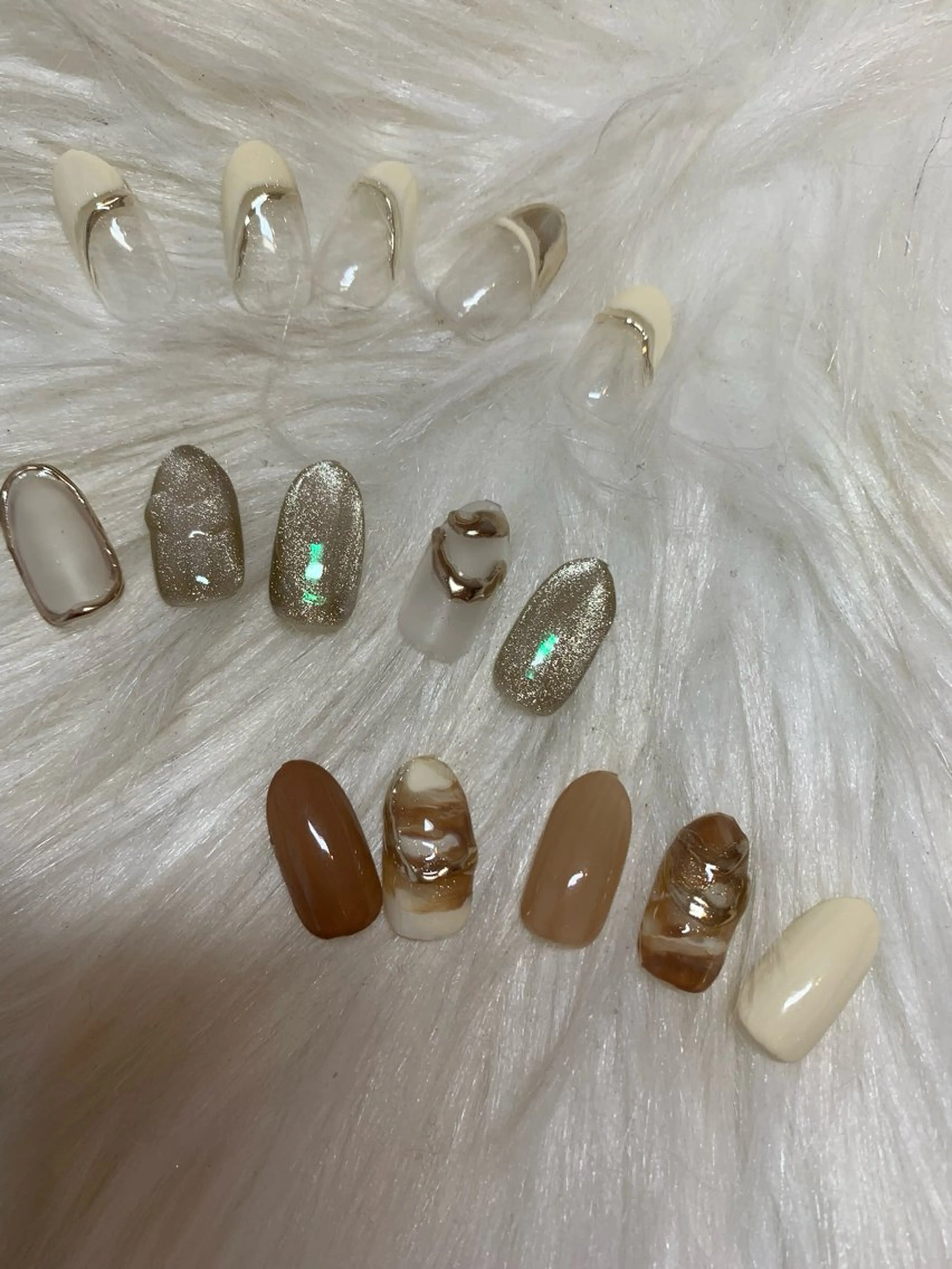 ネイル マグネットネイル ミラーネイル ニュアンスネイル Amoureuse Akiのネイルデザイン