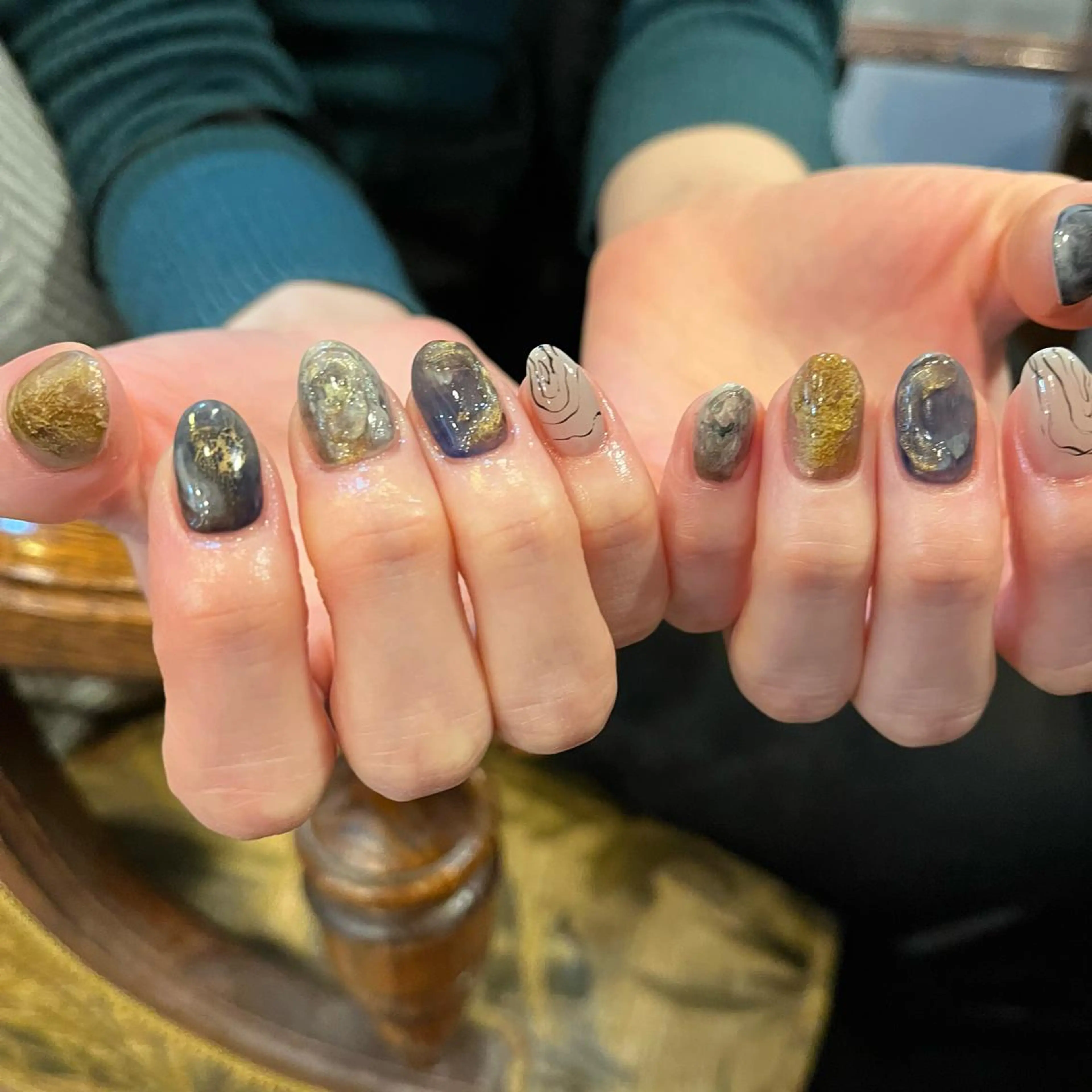 ネイル ハンドネイル Trico Antique所属・岩本 杏のネイルデザイン