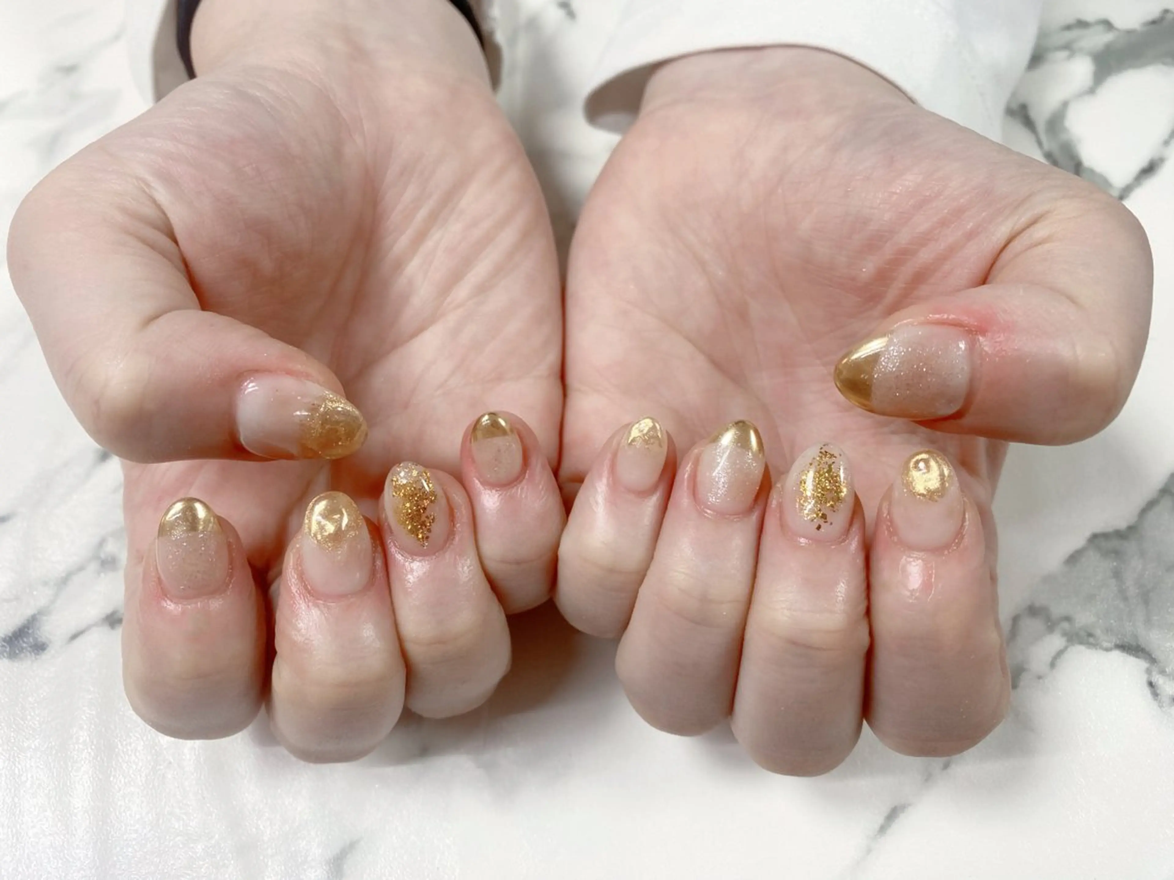 ネイル アートネイル 長さ出し ミラーネイル Q Free nailsのネイルデザイン