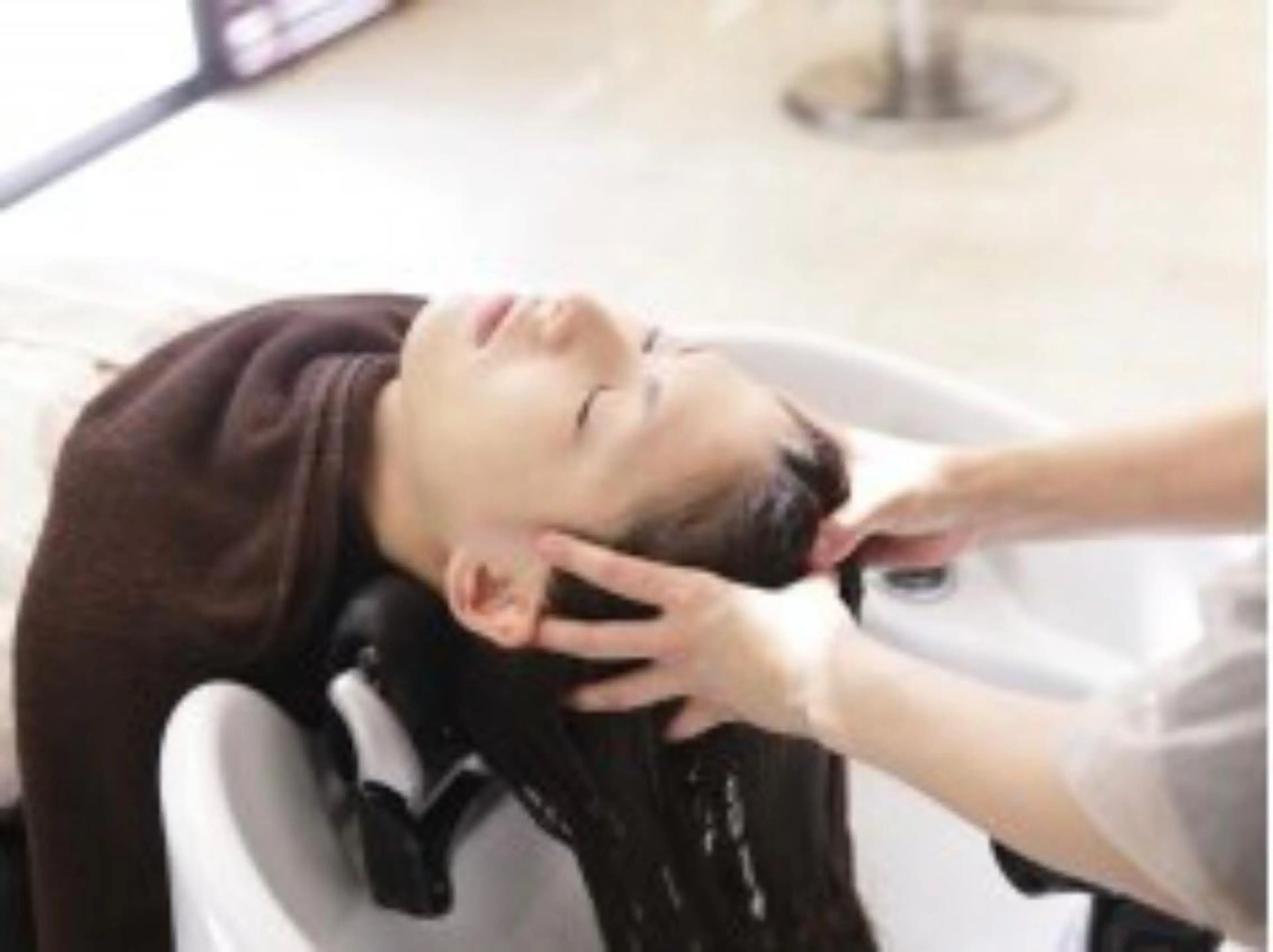 野田 カレンのヘアスタイル