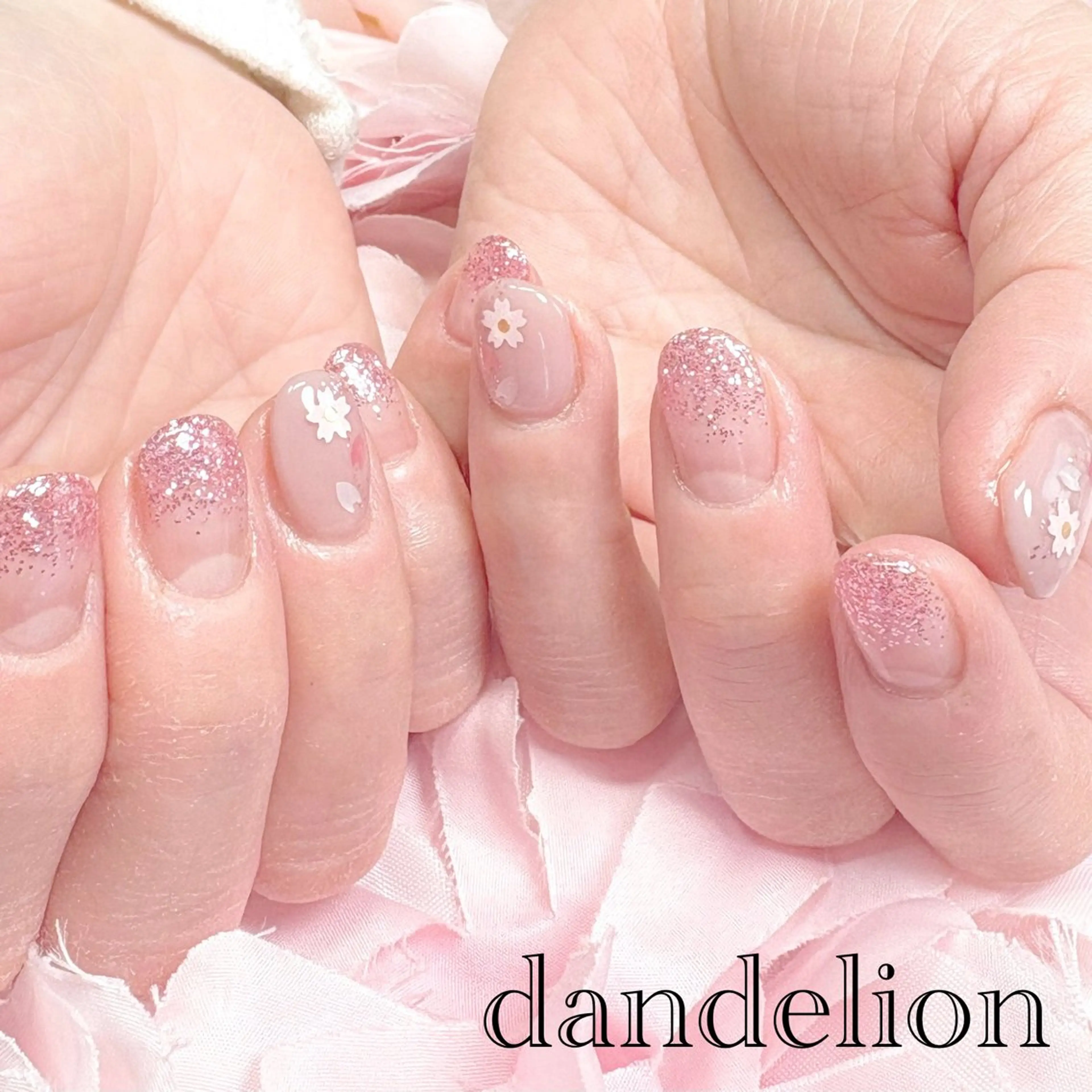 ネイル ハンドネイル ハンドケア dandelion ダンデライオンのネイルデザイン