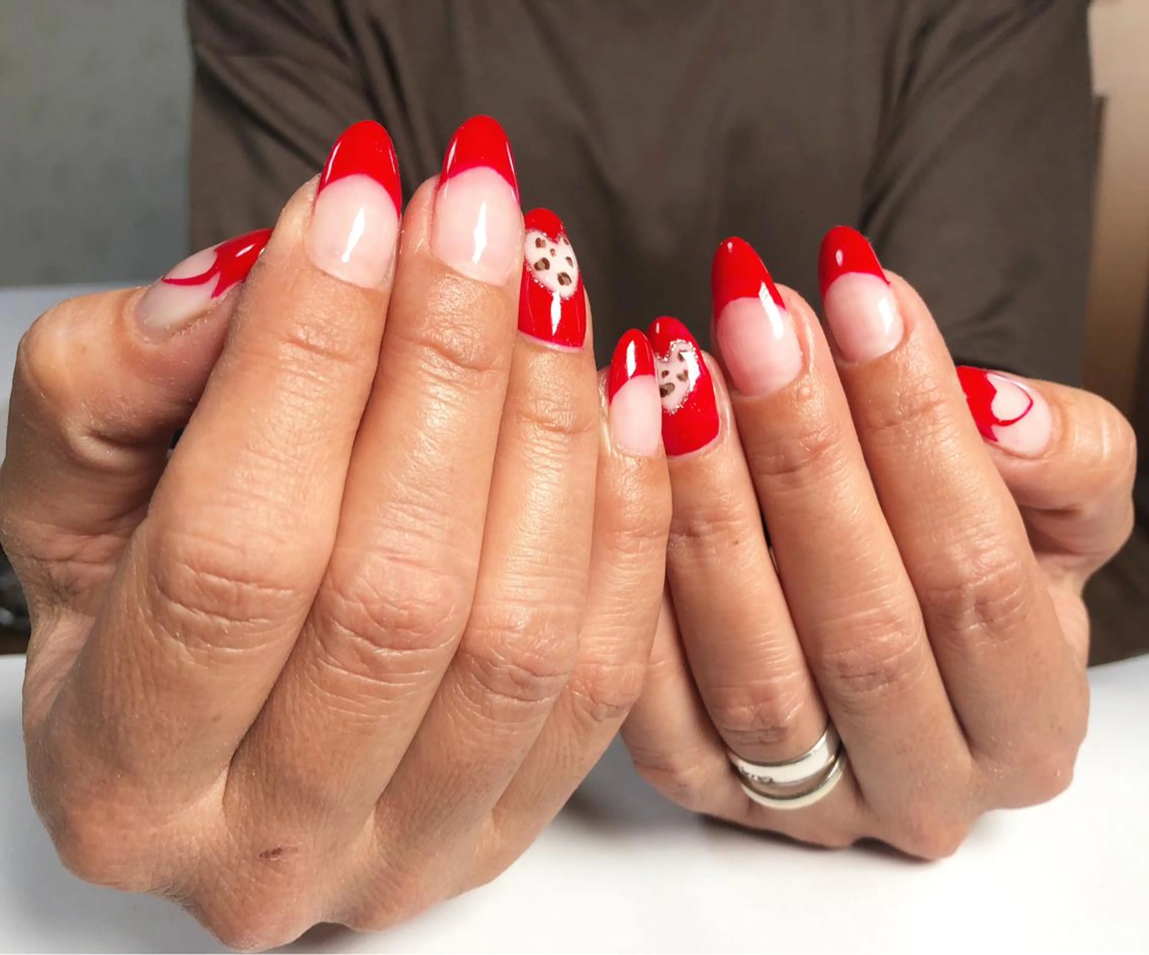 ネイル アニマル柄 赤色 ハンドネイル gui amichantoco所属・gui amichanのネイルデザイン
