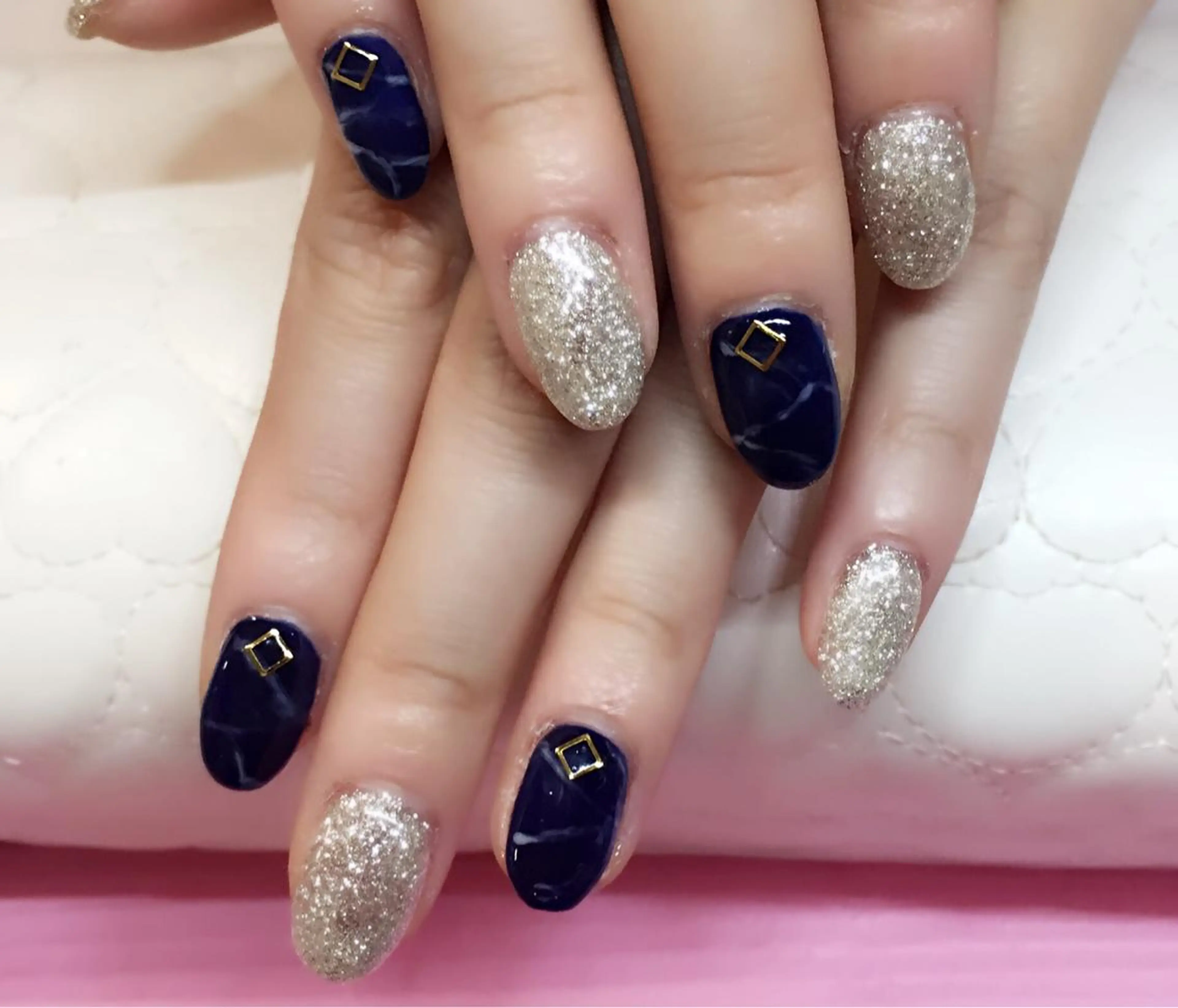 ネイル Chiara チップ長さ出しのネイルデザイン