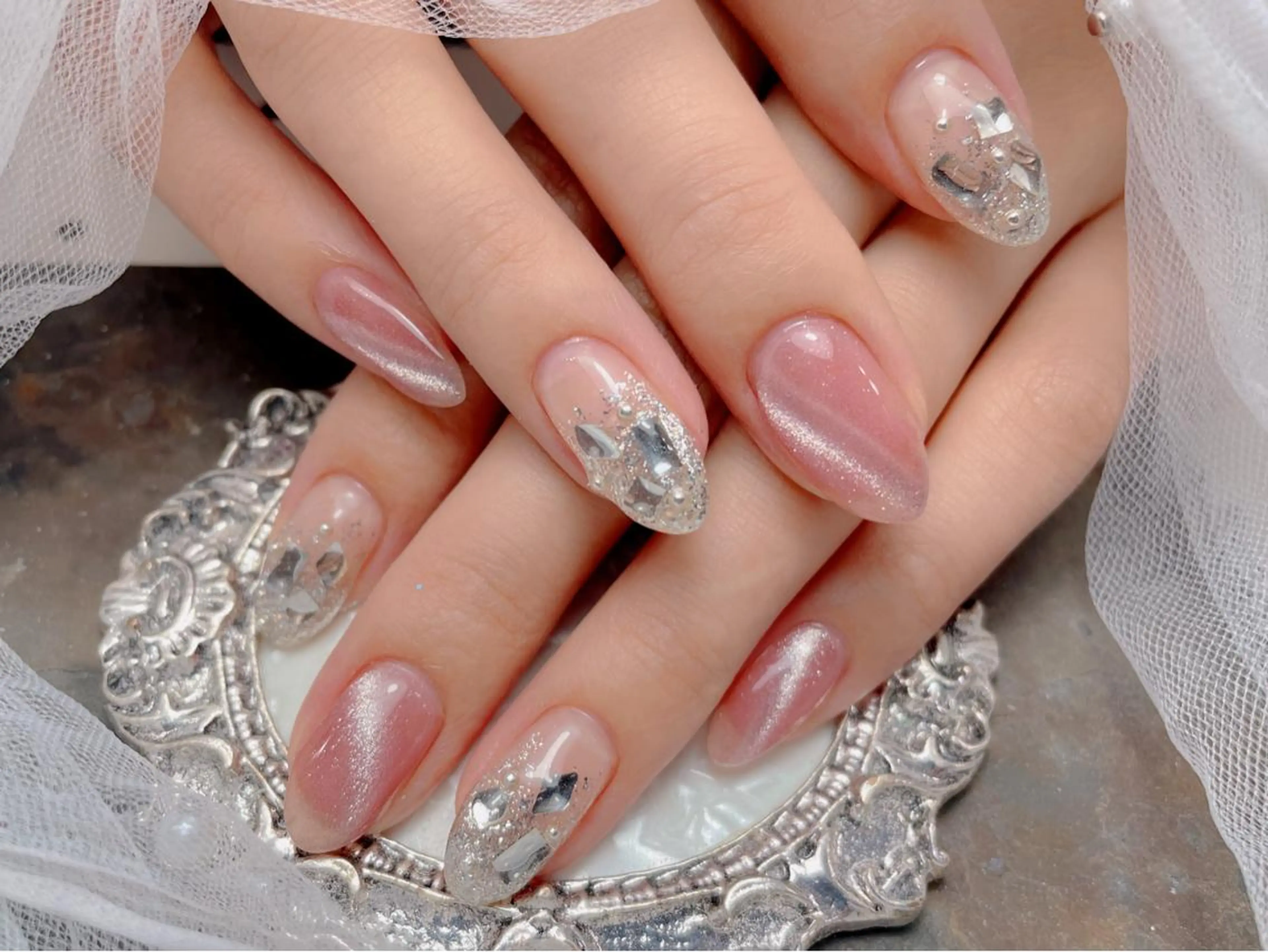 ネイル ハンドネイル マジックミラー所属・マジック ミラーのネイルデザイン