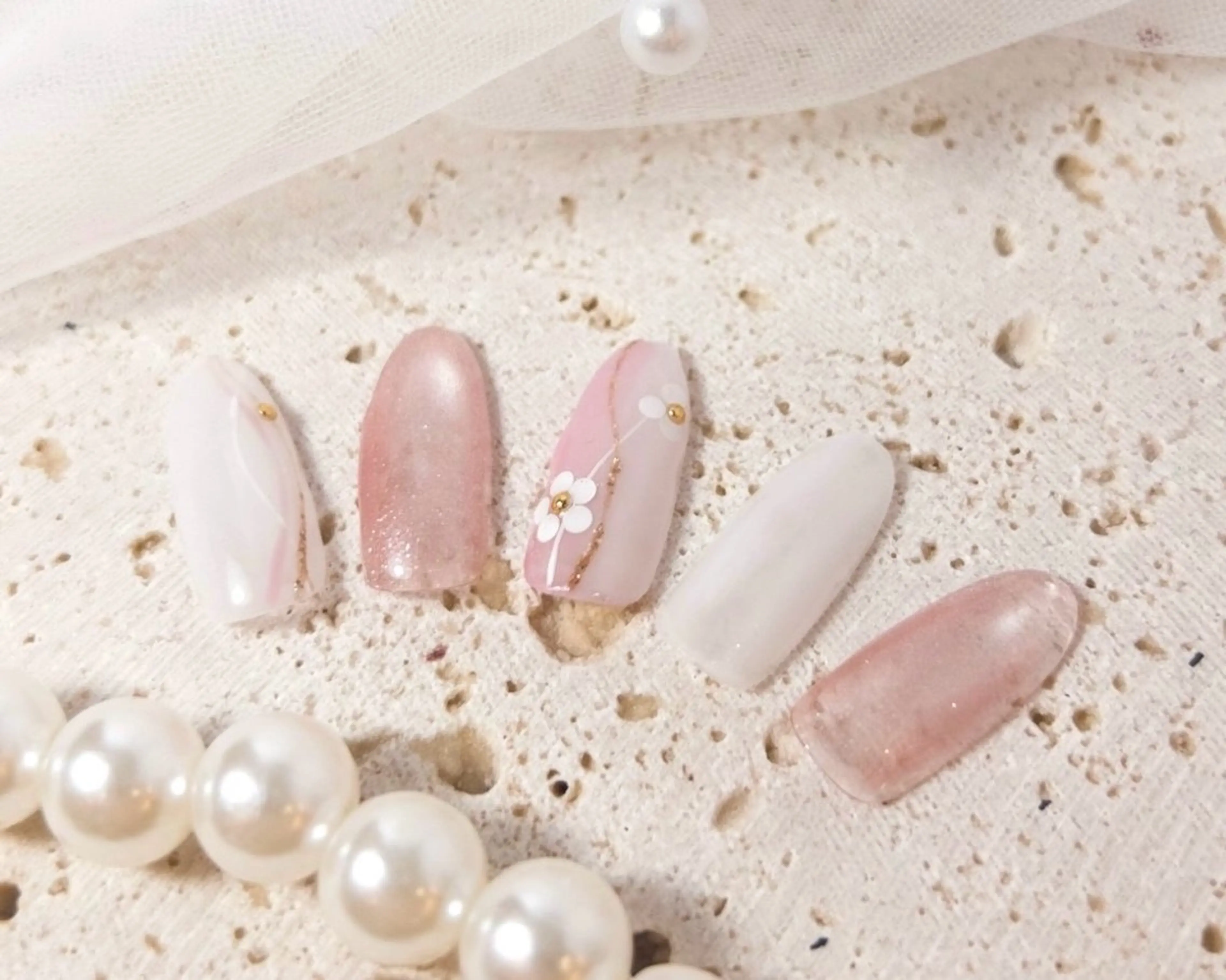 ネイル アートネイル フラッシュネイル フラワーネイル ジェルネイル ガーリー Puti nailのネイルデザイン