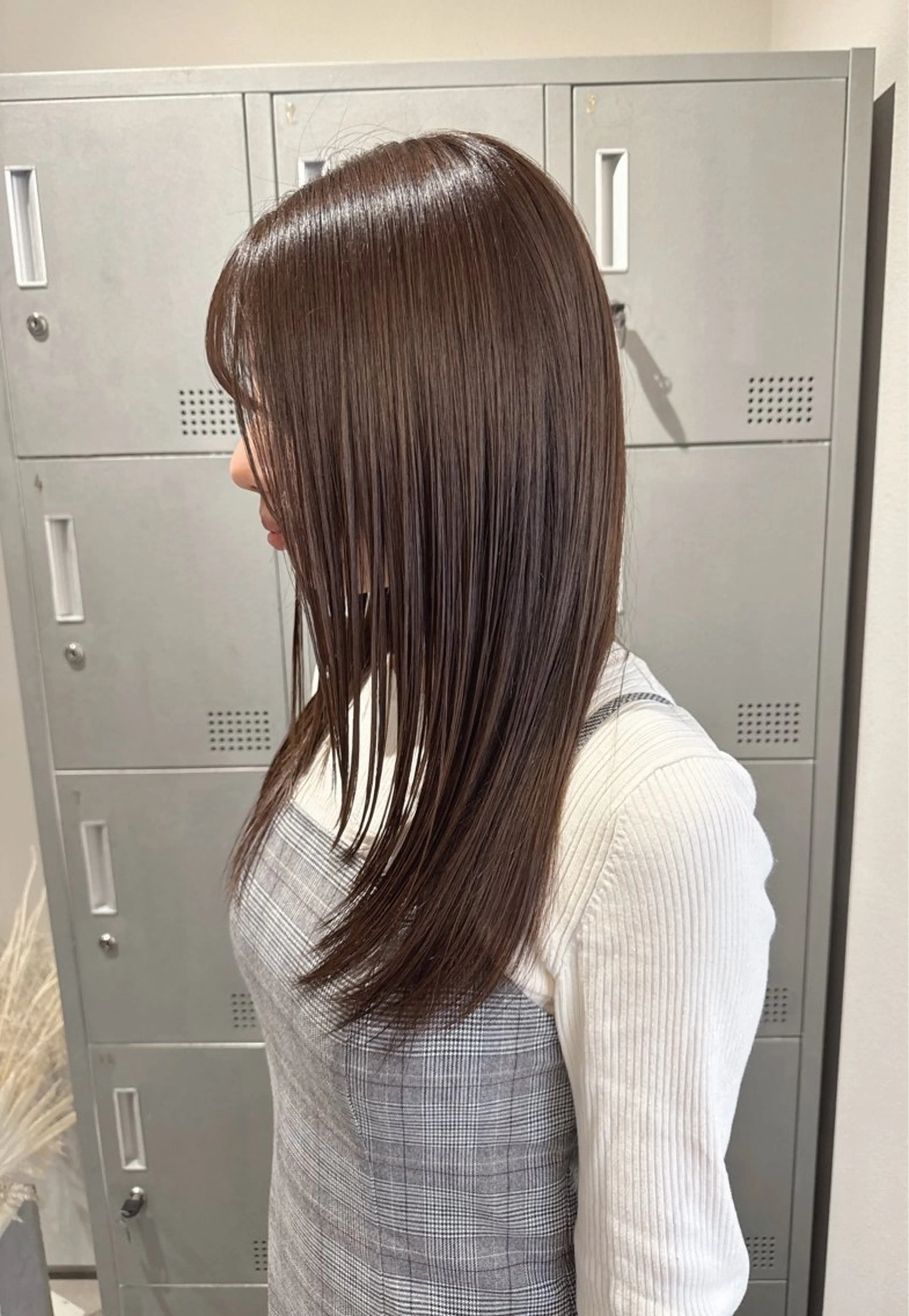 セミロング カット ヘアカラー 【天満1艶髪】潤艶/ 髪質改善🌹釣本竜哉のヘアスタイル