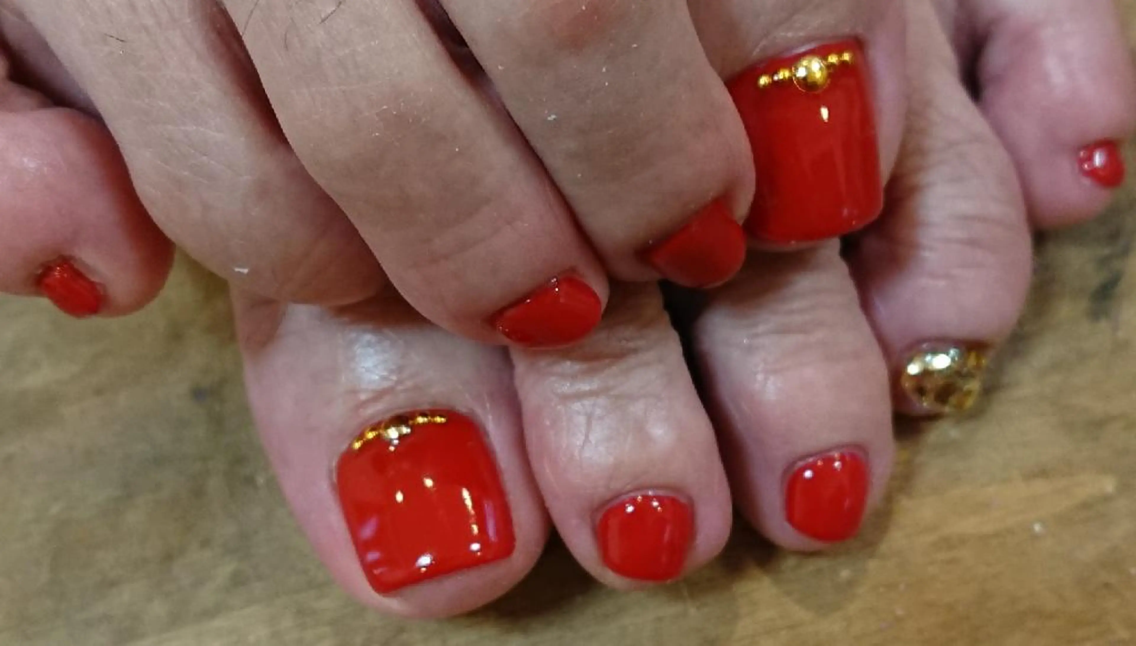 ネイル アートネイル フットネイル ジェルネイル ワンカラーネイル フットネイル Lilith Nailのネイルデザイン