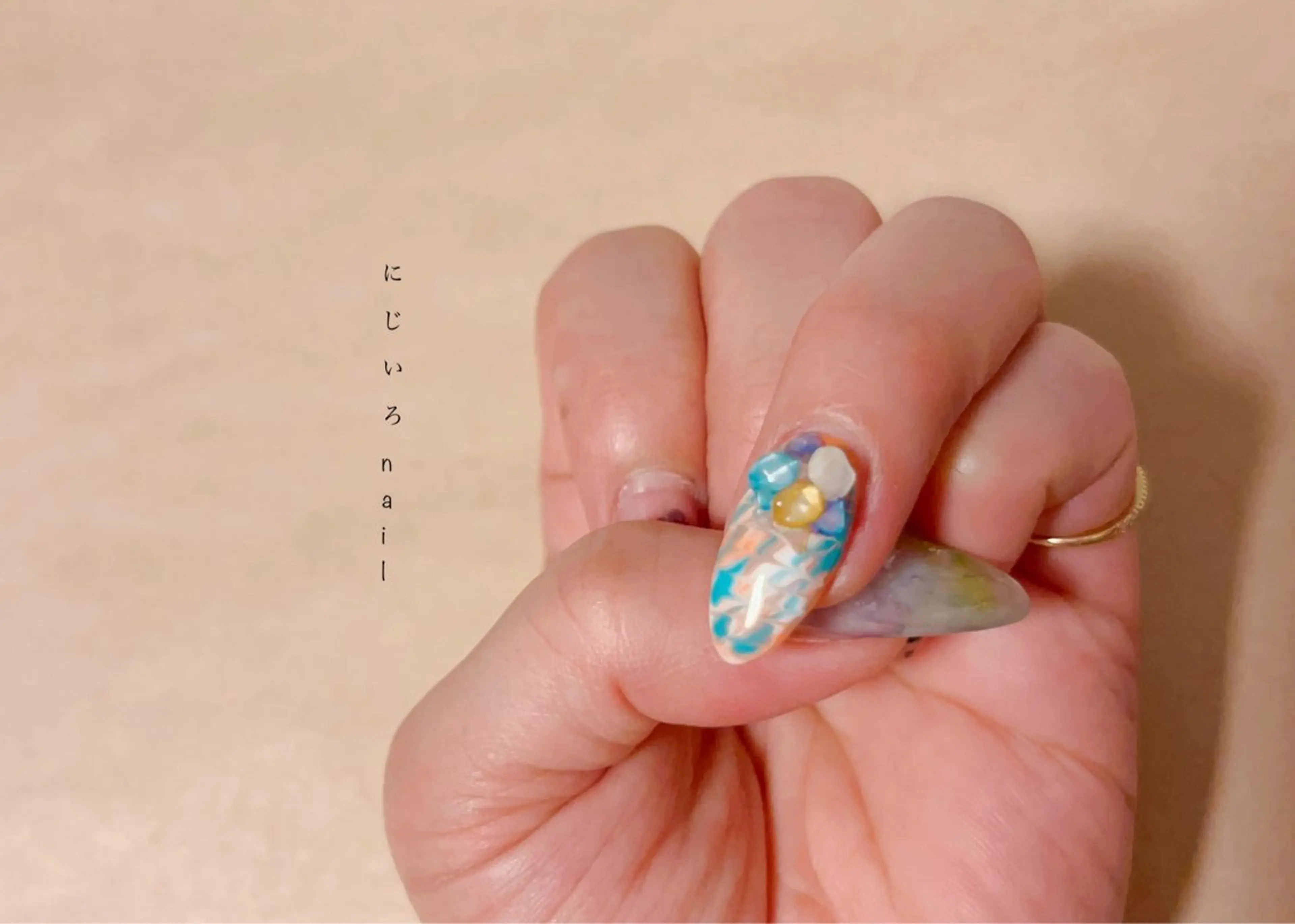 ネイル にじいろ nailのネイルデザイン