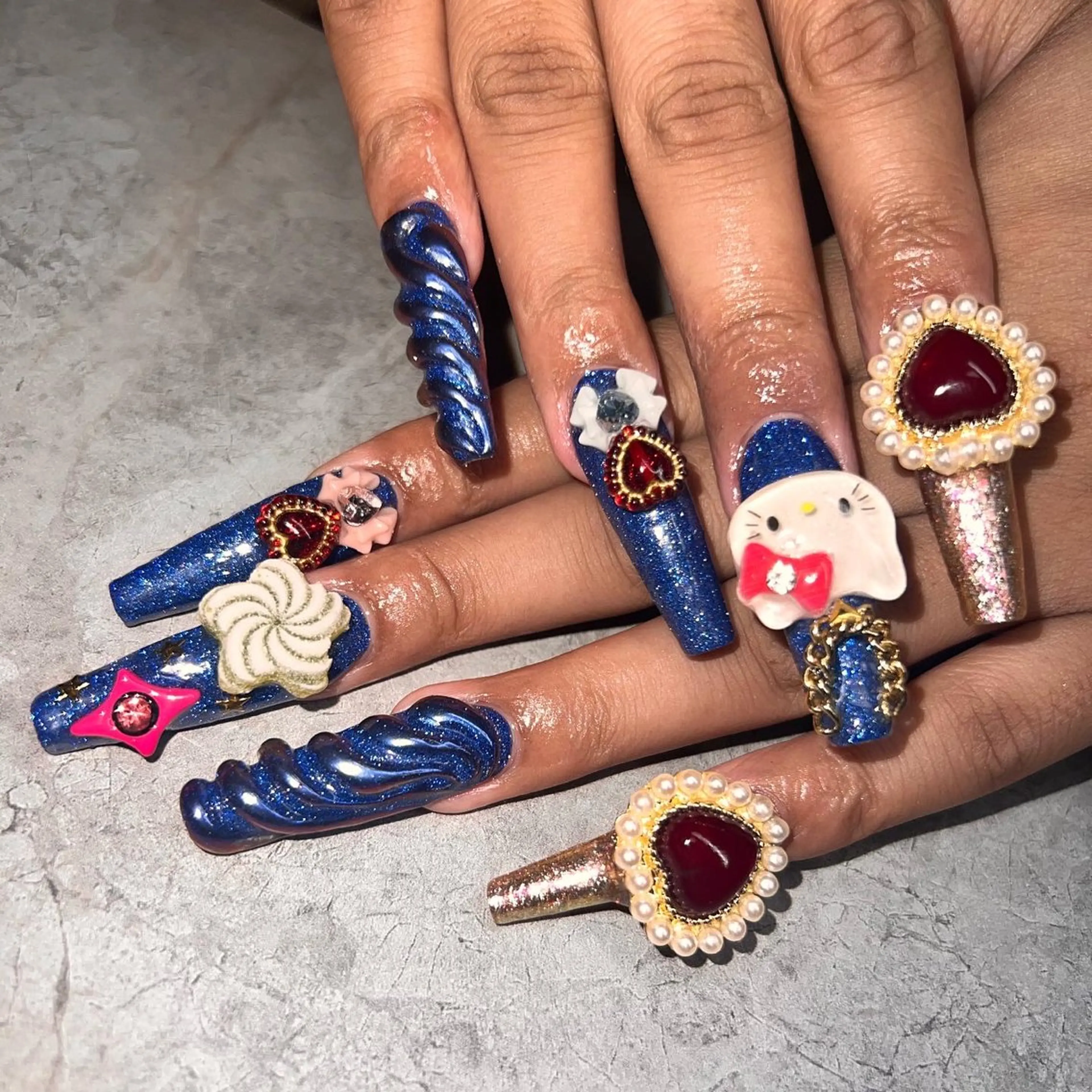 セミロング ONIKA Nail 青山通り店所属・ONIKA Nail 表参道A4徒歩2分のネイルデザイン