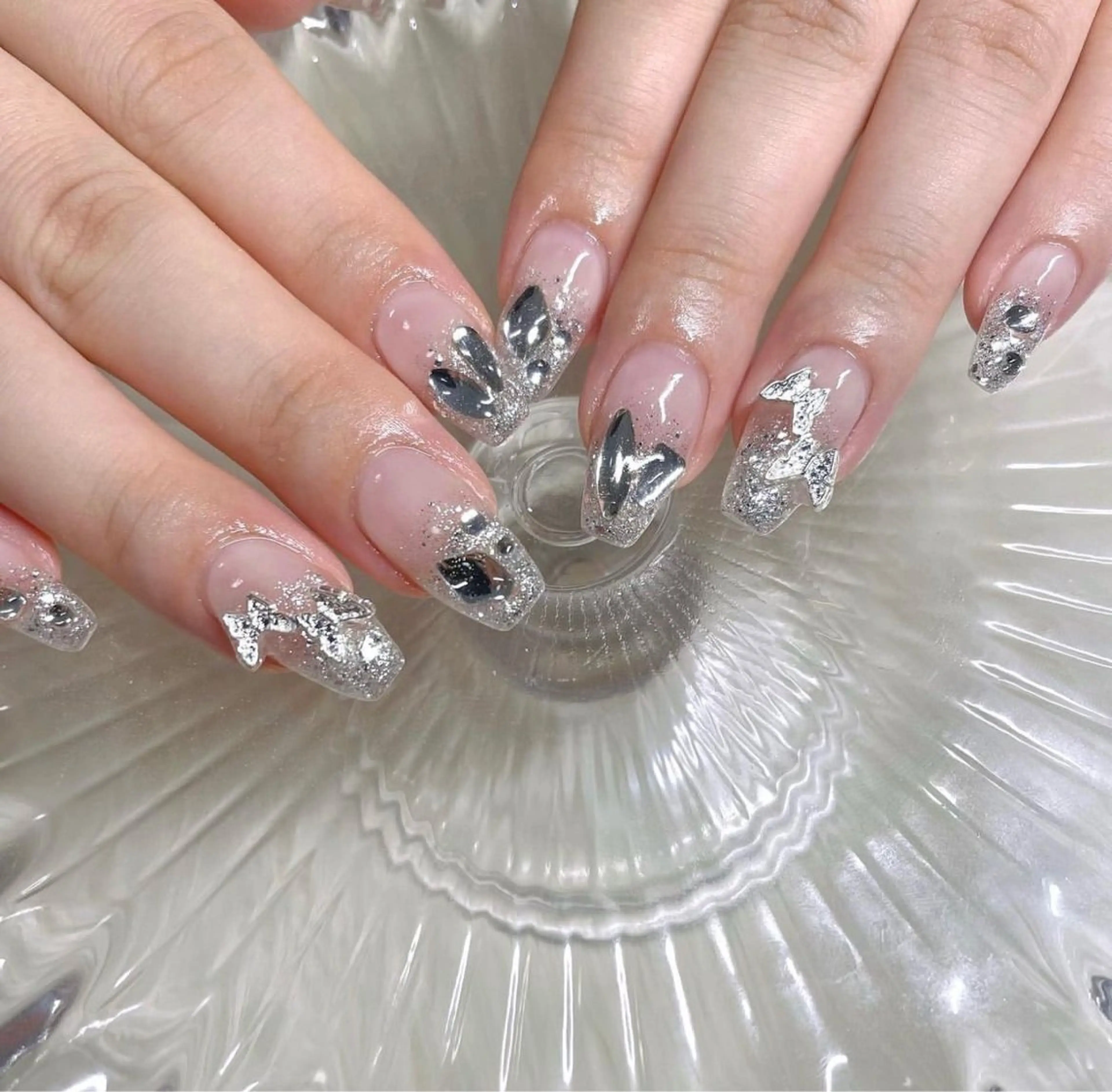 ネイル ハンドネイル Sii nail 🤍SAKIのネイルデザイン