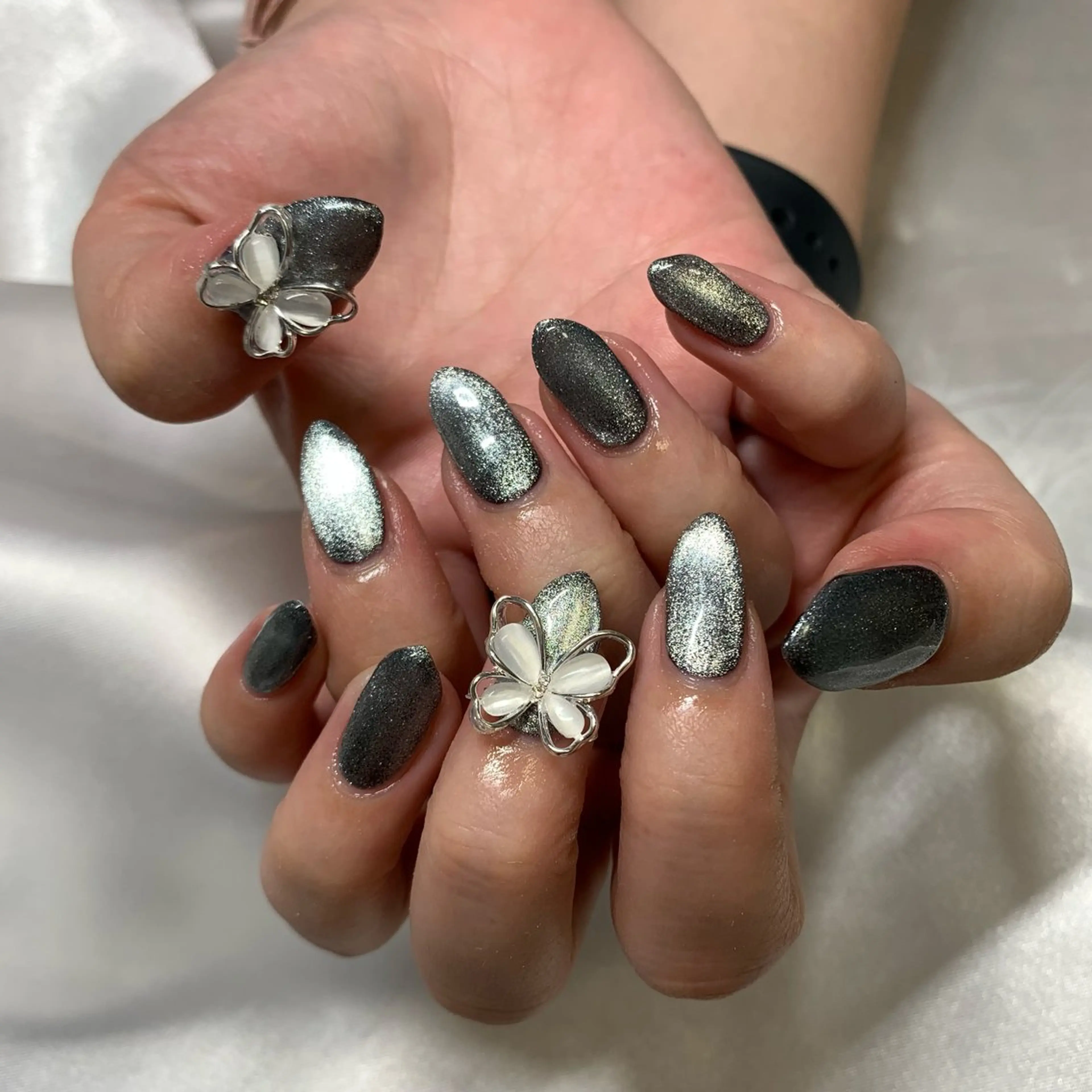 ネイル マグネットネイル ハンドネイル Lucid Fleur Amiのネイルデザイン