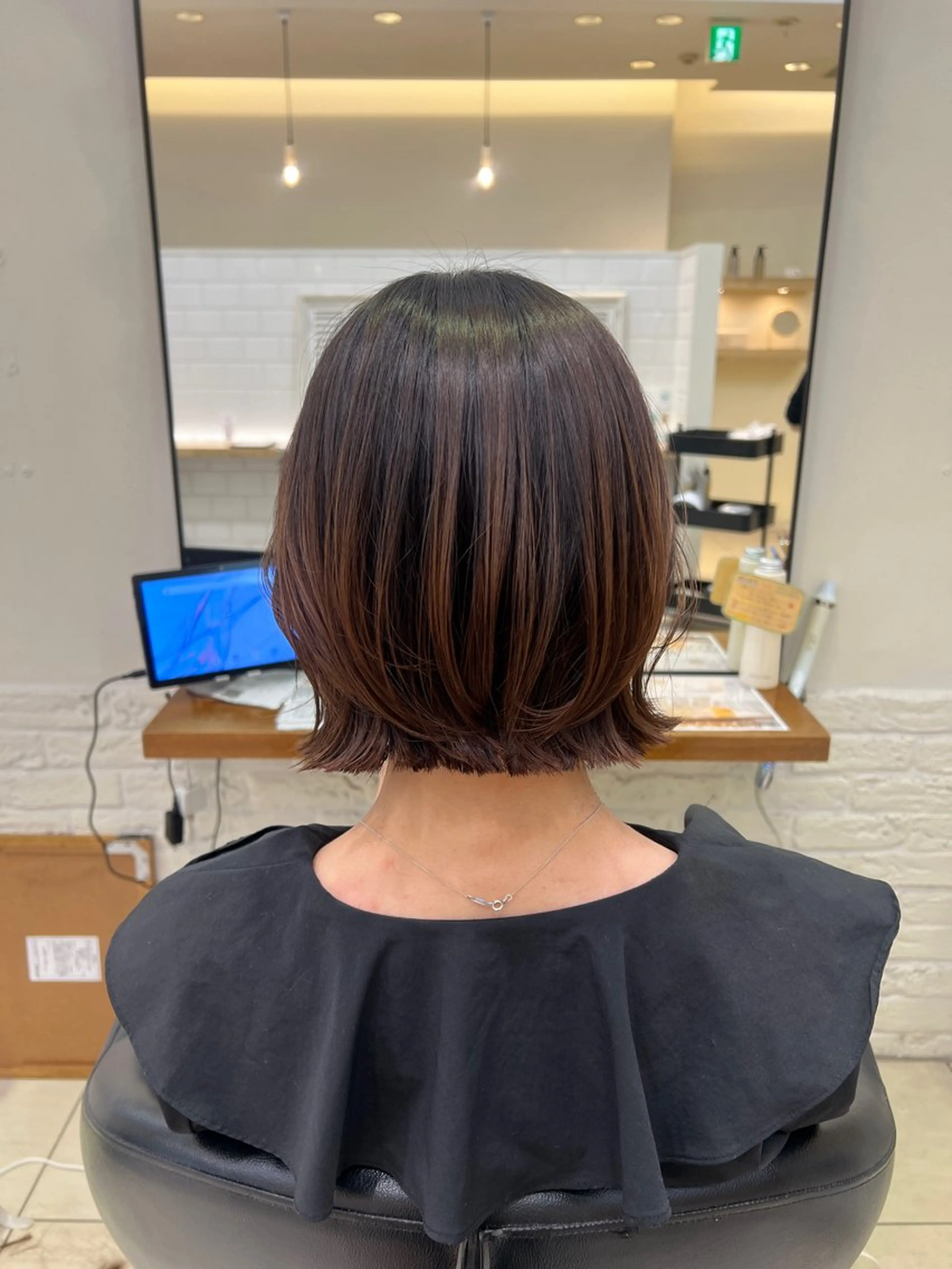 ショート カラー カット ヘアカラー 💚韓国風レイヤー 🇰🇷💚 ちえのヘアスタイル