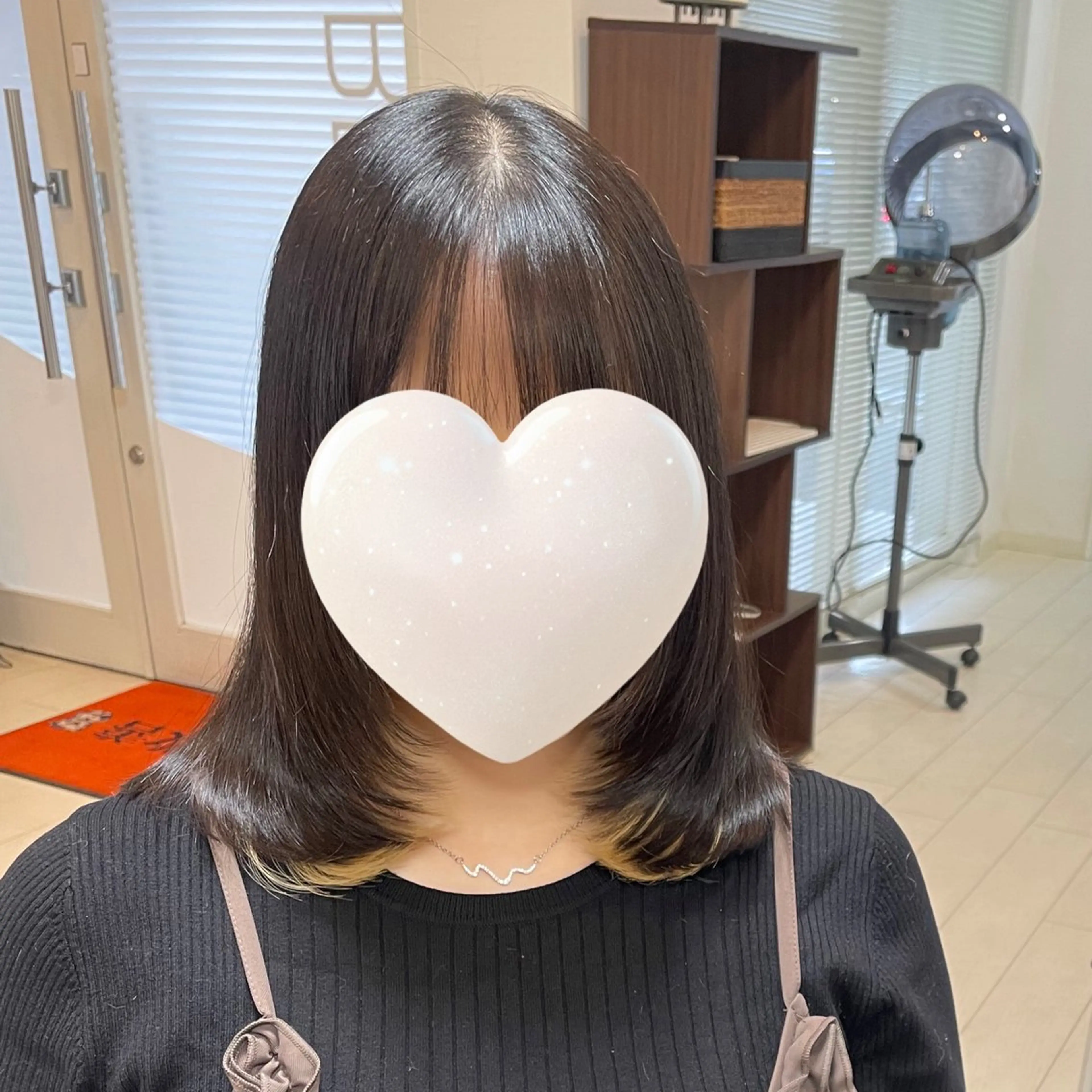 セミロング レイヤーカット アミーベル🧸🧡 本店✂️しおりのヘアスタイル
