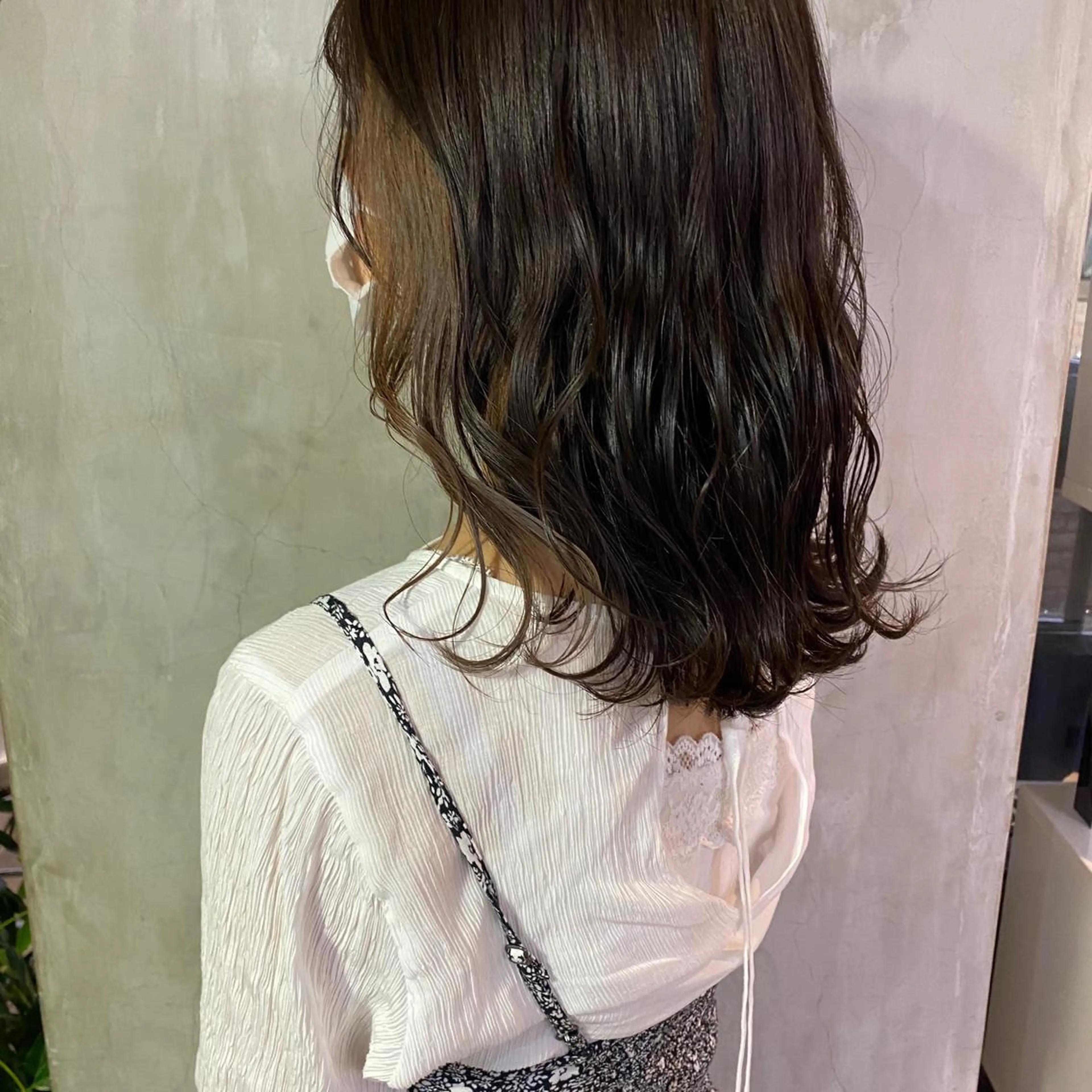 セミロング カラー ヘアアレンジ 切りっぱなしボブ/ デザインカラー店長のヘアスタイル