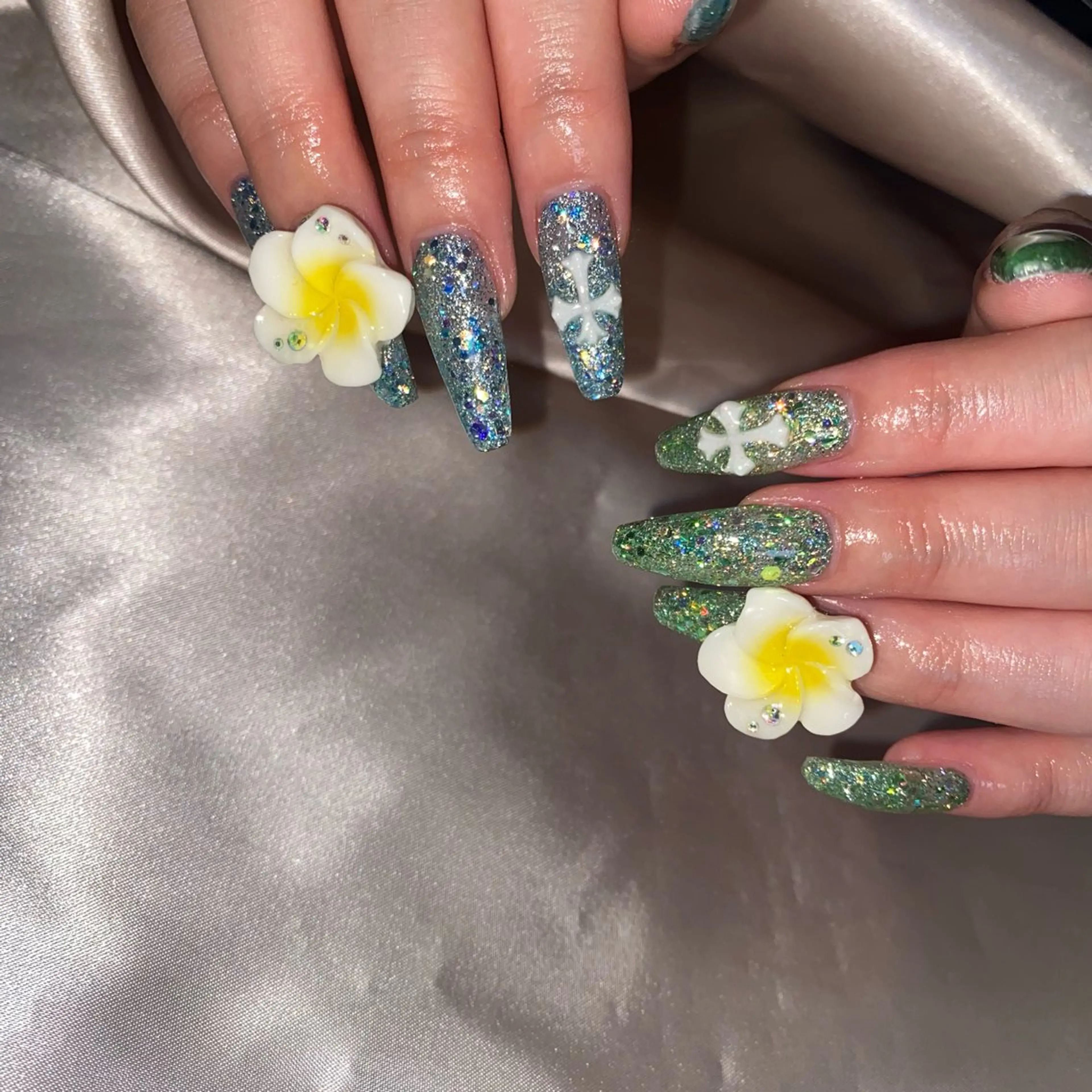 ネイル ハンドネイル la vie  Luire所属・la vie Luire ｱｽｶのネイルデザイン