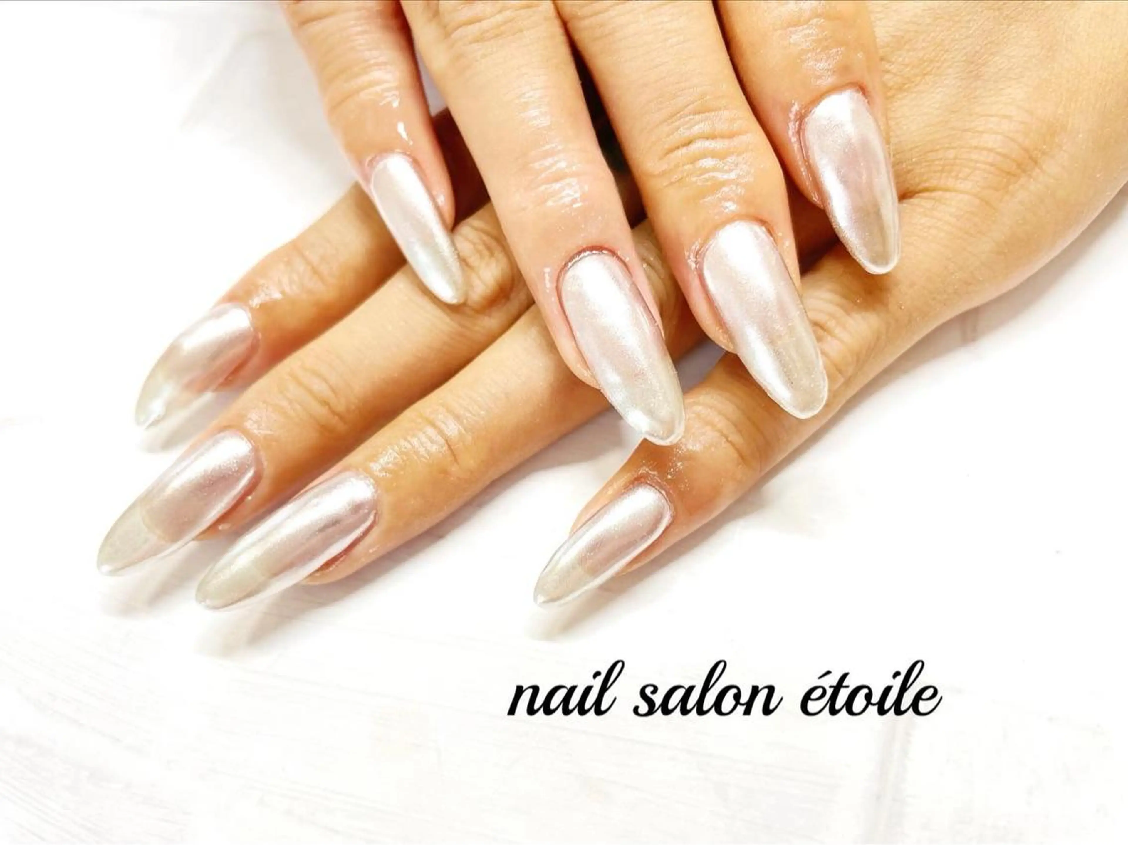 ネイル ジェルネイル ロングネイル ミラーネイル ワンカラーネイル シルバー ハンドネイル nail salon étoileのネイルデザイン