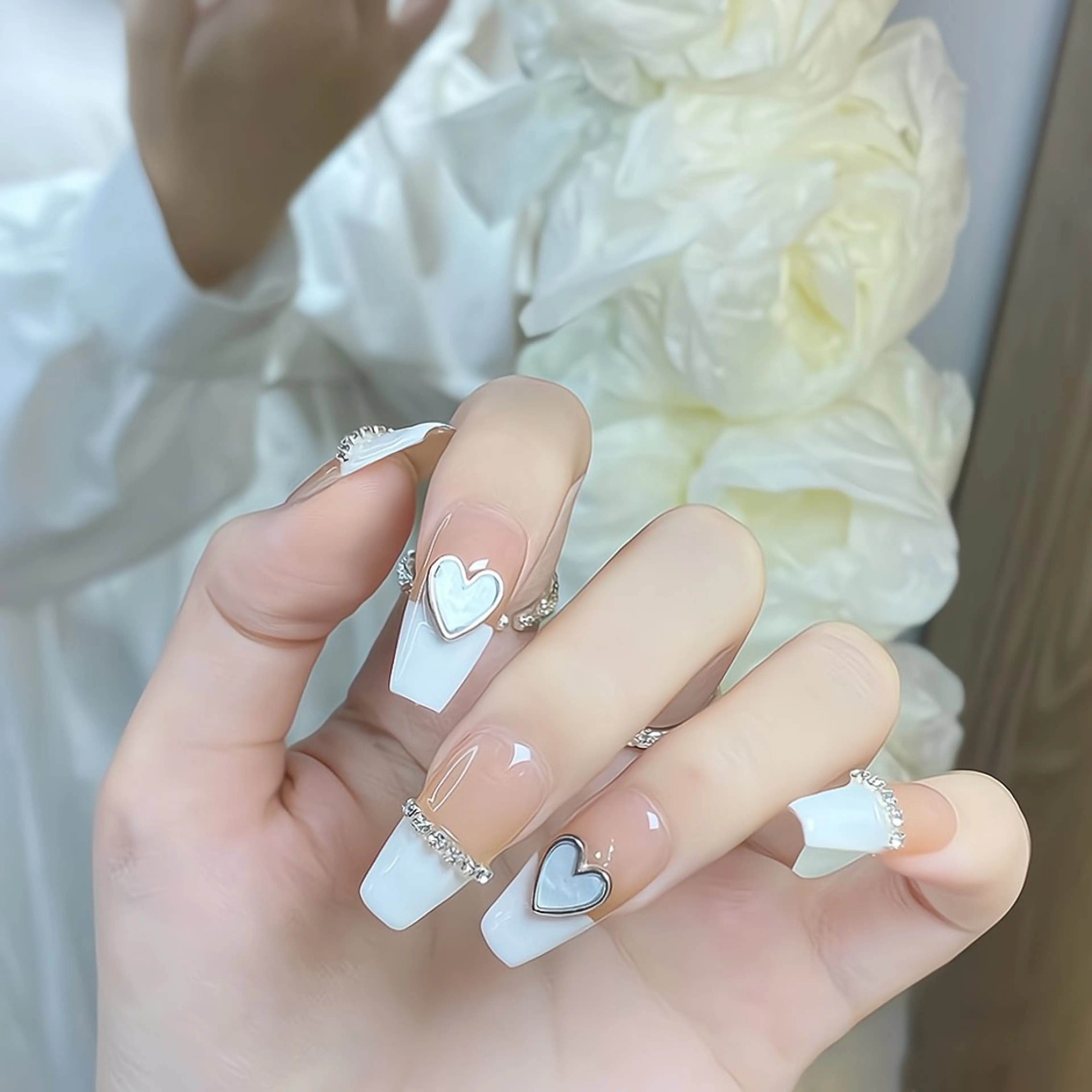 ネイル E·U·B ネイル所属・横浜市中区曙町 E·U·Bネイルのネイルデザイン