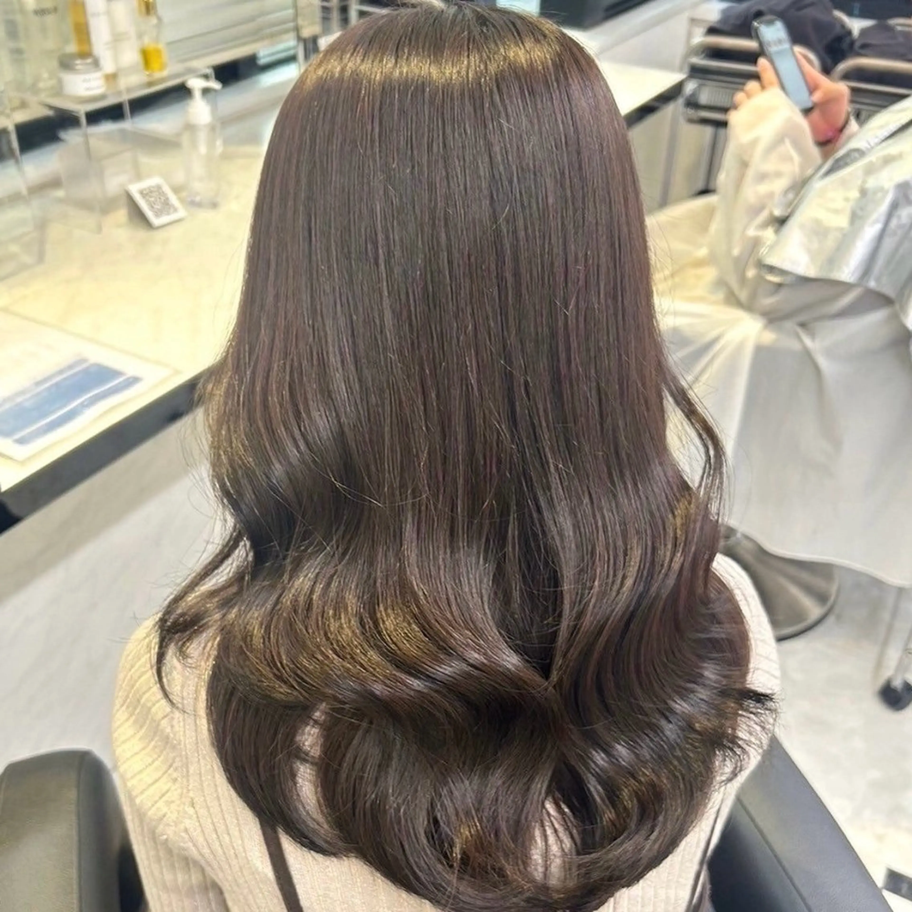 セミロング カラー 🎀🧁ダメージレス 艶髪カラー🧁🎀のヘアスタイル