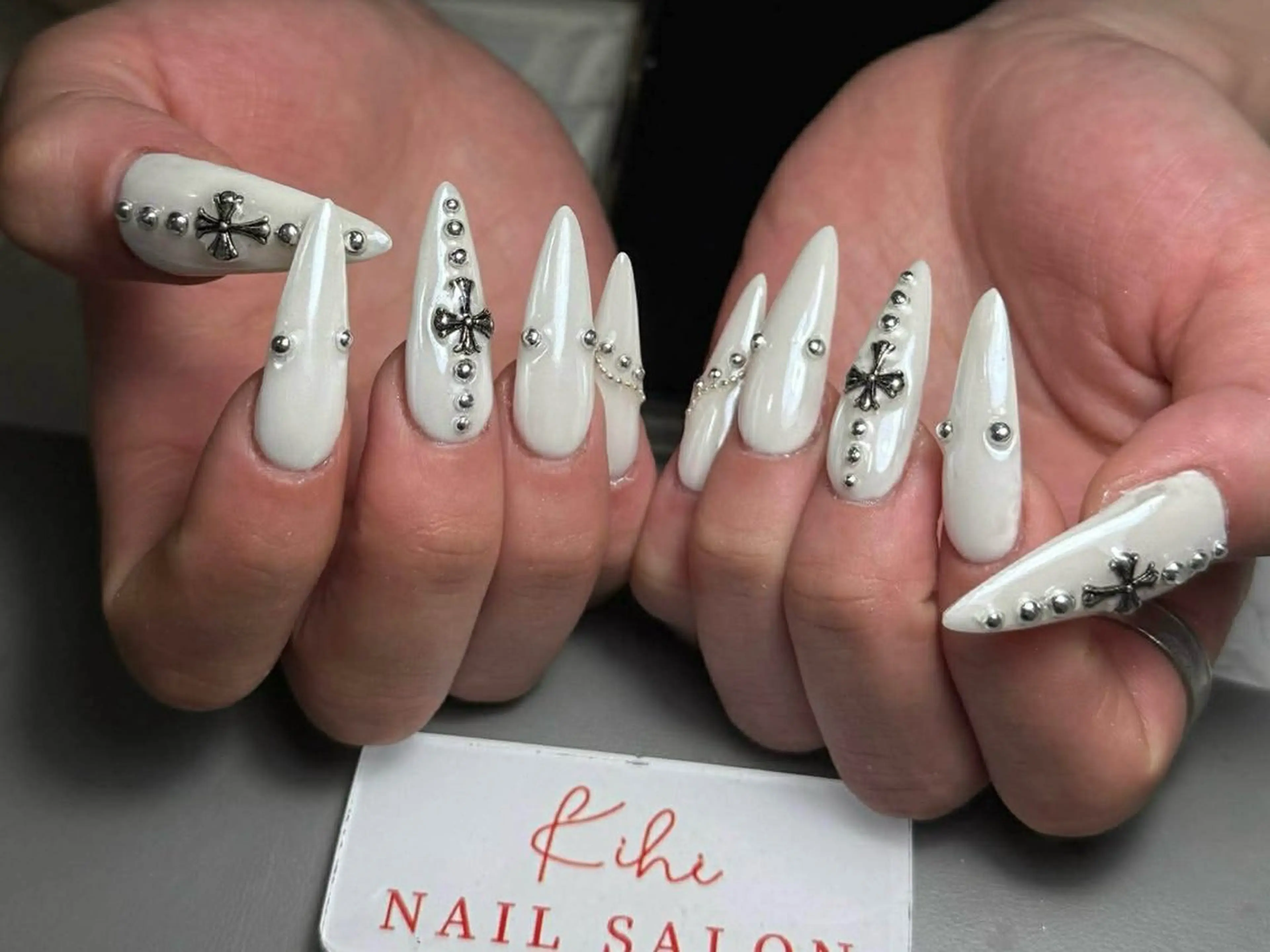 ネイル アートネイル フレンチネイル ジェルネイル グラデーション 韓国ネイル ハンドネイル ハンドケア さくら💮💮 【オフ無料】のネイルデザイン