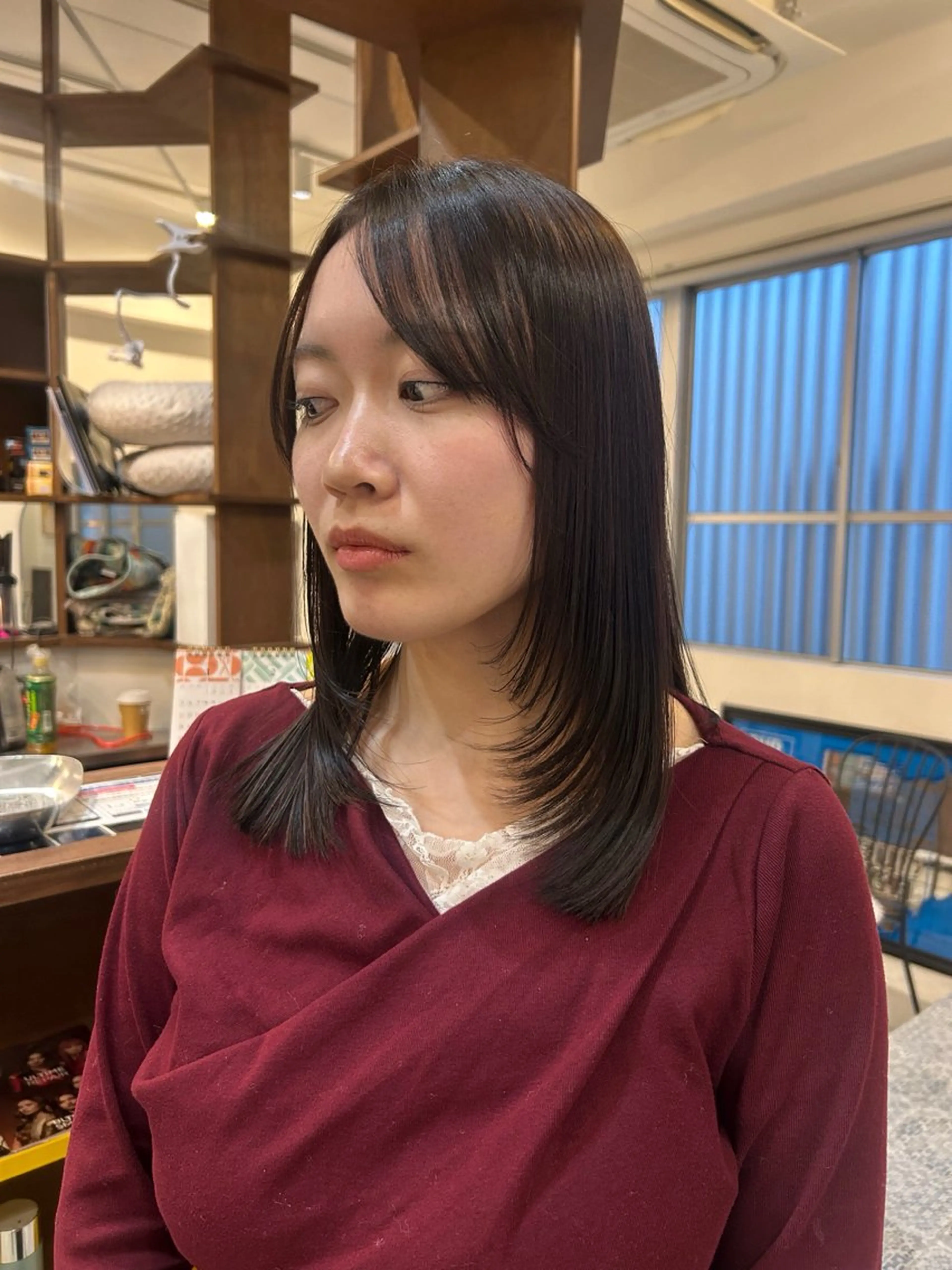 ミディアム カラー ミディアムレイヤー グレージュ ラベンダーカラー ラベンダーグレージュ ラベンダーグレー ROUIS/ mioのヘアスタイル