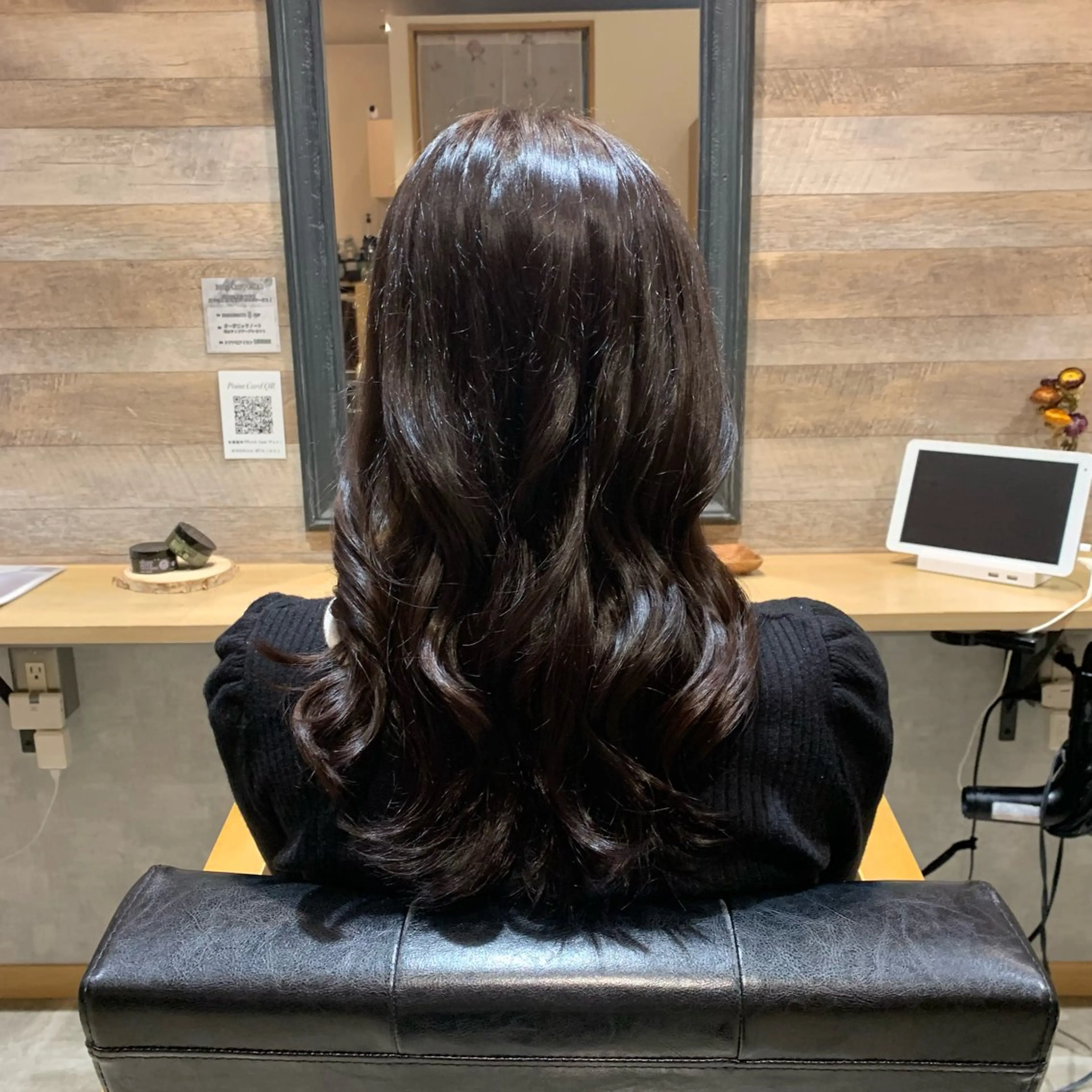 セミロング カラー イルミナカラー 髪質改善 トリートメント 佐藤 杏奈のヘアスタイル