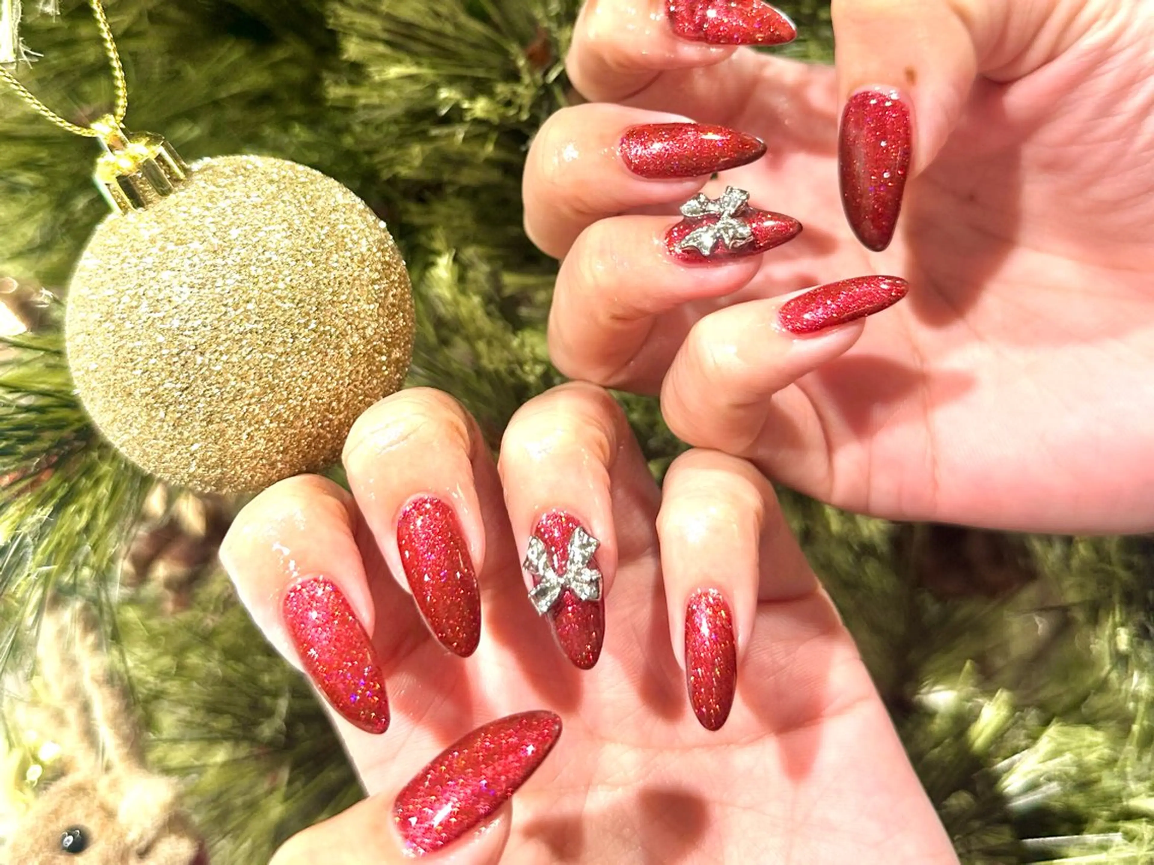 ネイル 冬ネイル クリスマス ハンドネイル エムスラッシュセンター南sol所属・kano🫧 指名No.1💫のネイルデザイン