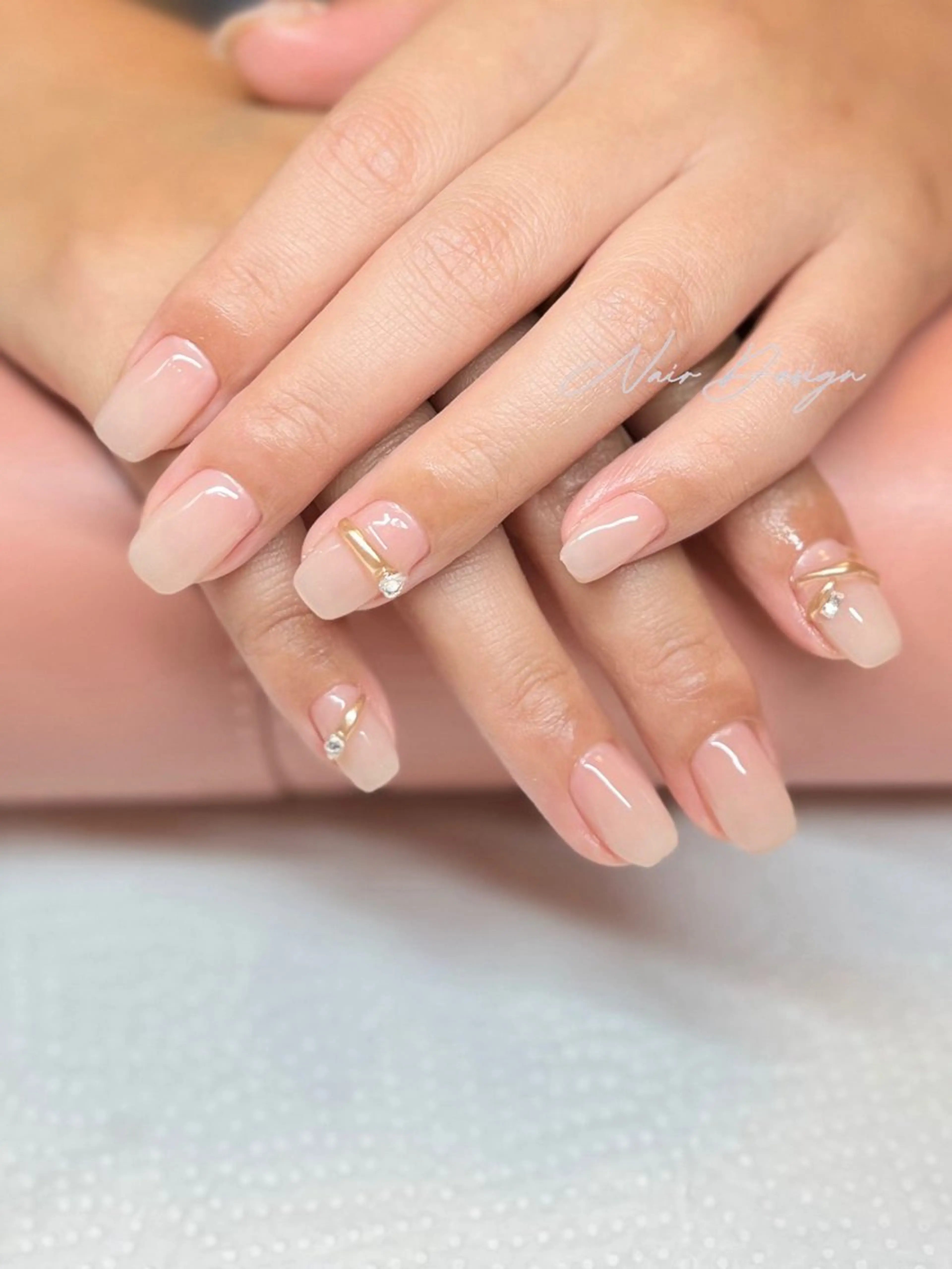 ネイル ハンドネイル ハンドケア 𝓝𝓪𝓲𝓻 𝓝𝓪𝓲𝓵のネイルデザイン