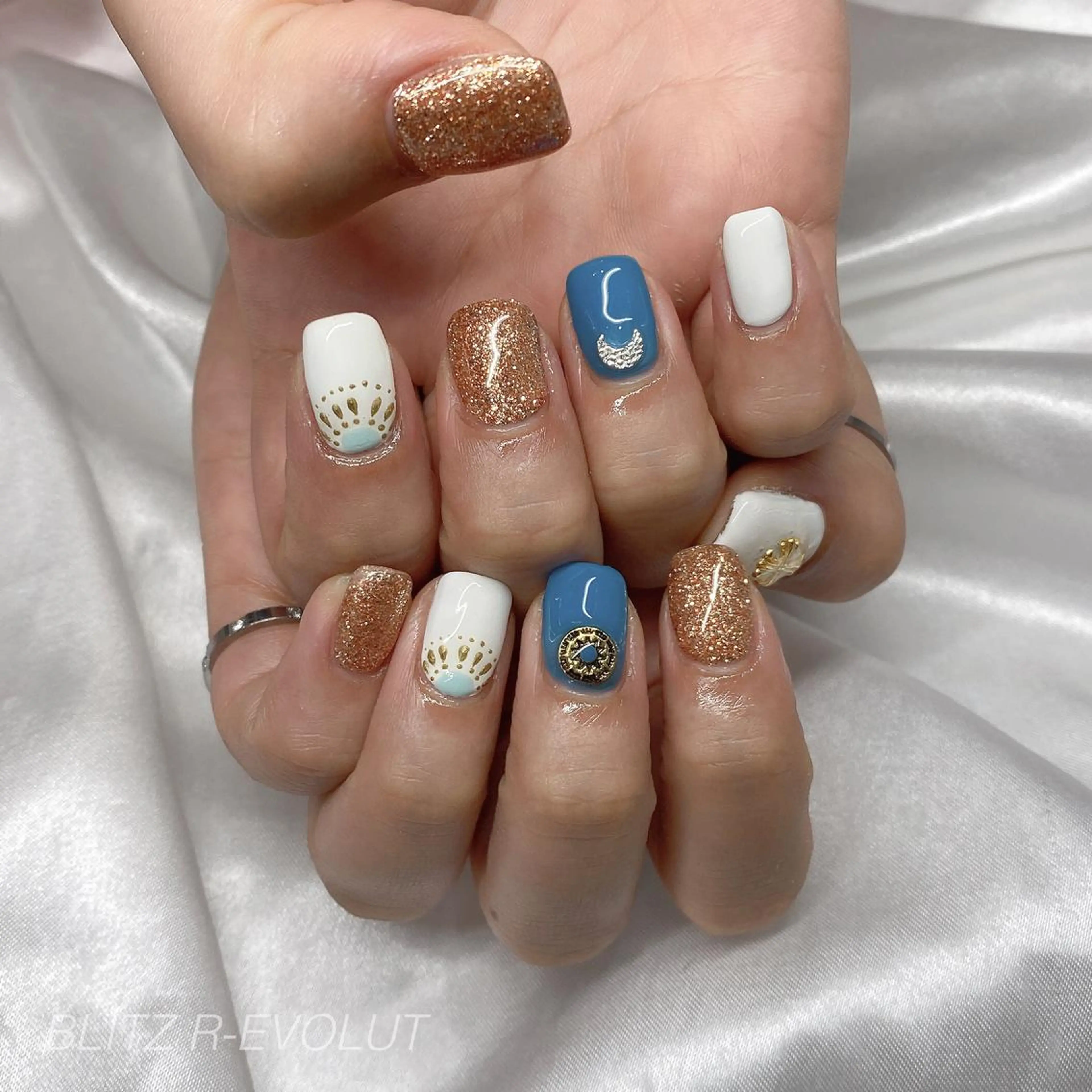 ネイル ☁️BLITZ 🎀笠原雪音🎀のネイルデザイン