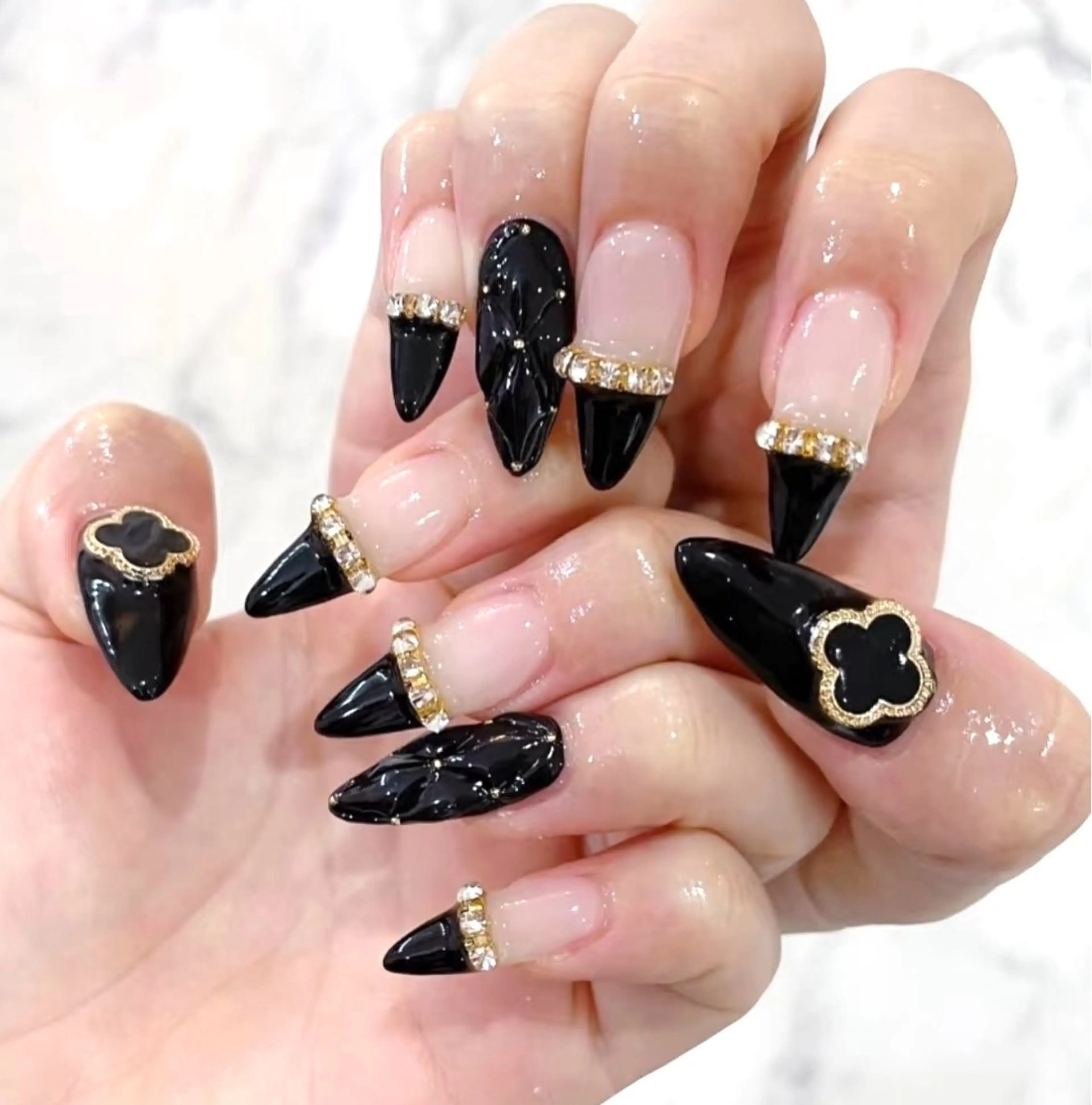 ネイル ハンドネイル ハンドケア queen nailのネイルデザイン