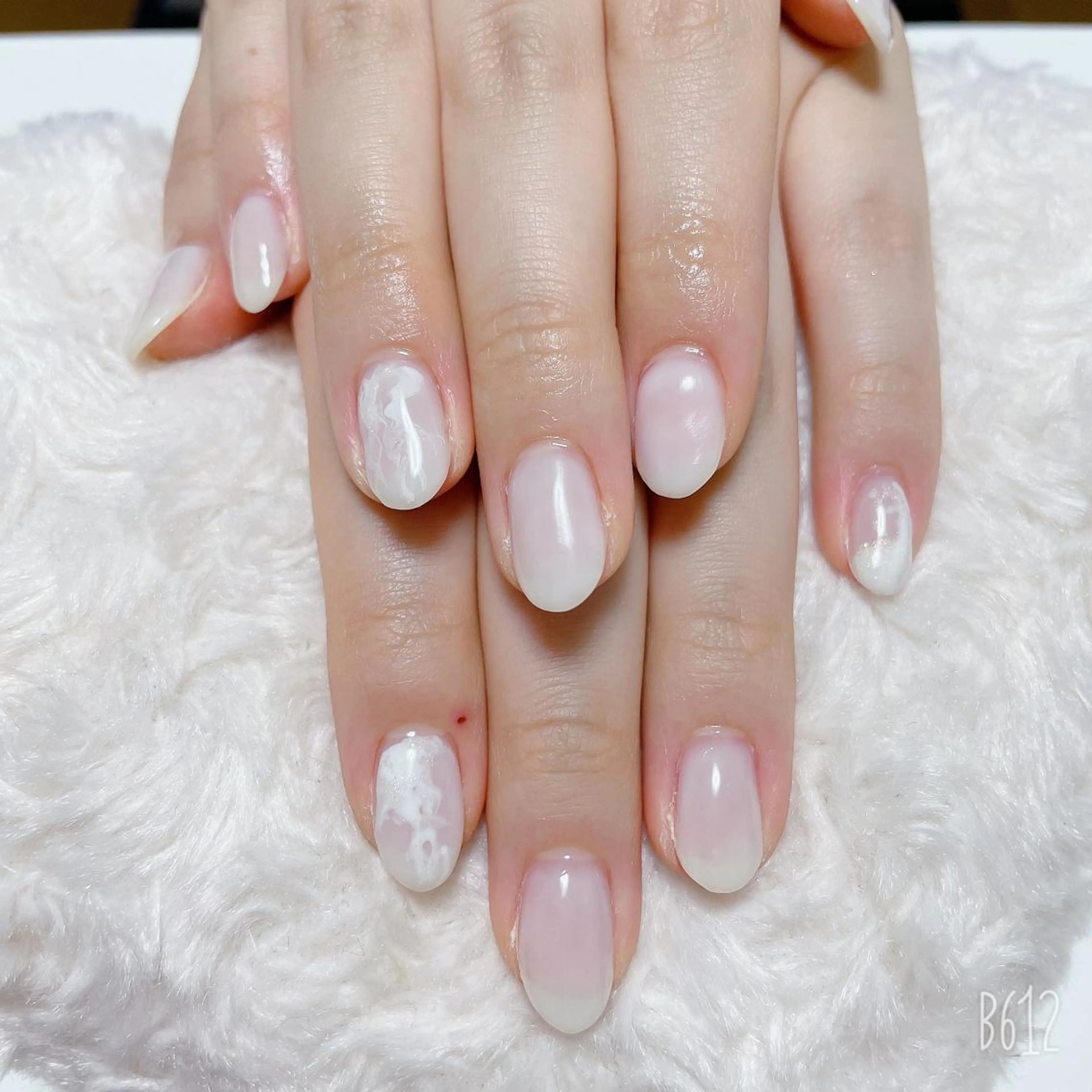 ネイル The Best Beauty受付担当のヘアスタイル