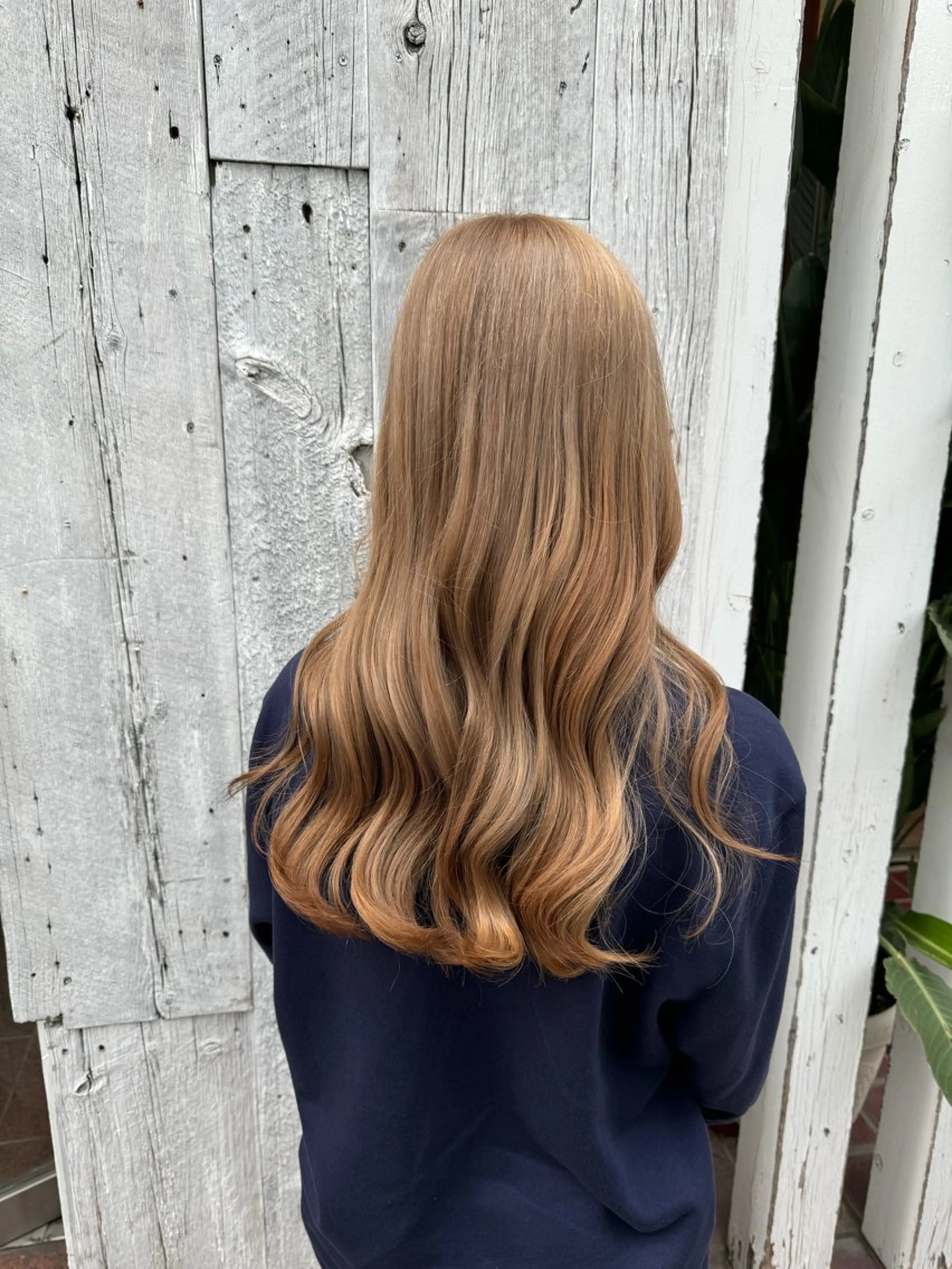 ロング カラー アディクシーカラー ベージュカラー ブリーチ 透明感カラー デザインカラー ブリーチカラー🦖 岡部木乃夏のヘアスタイル