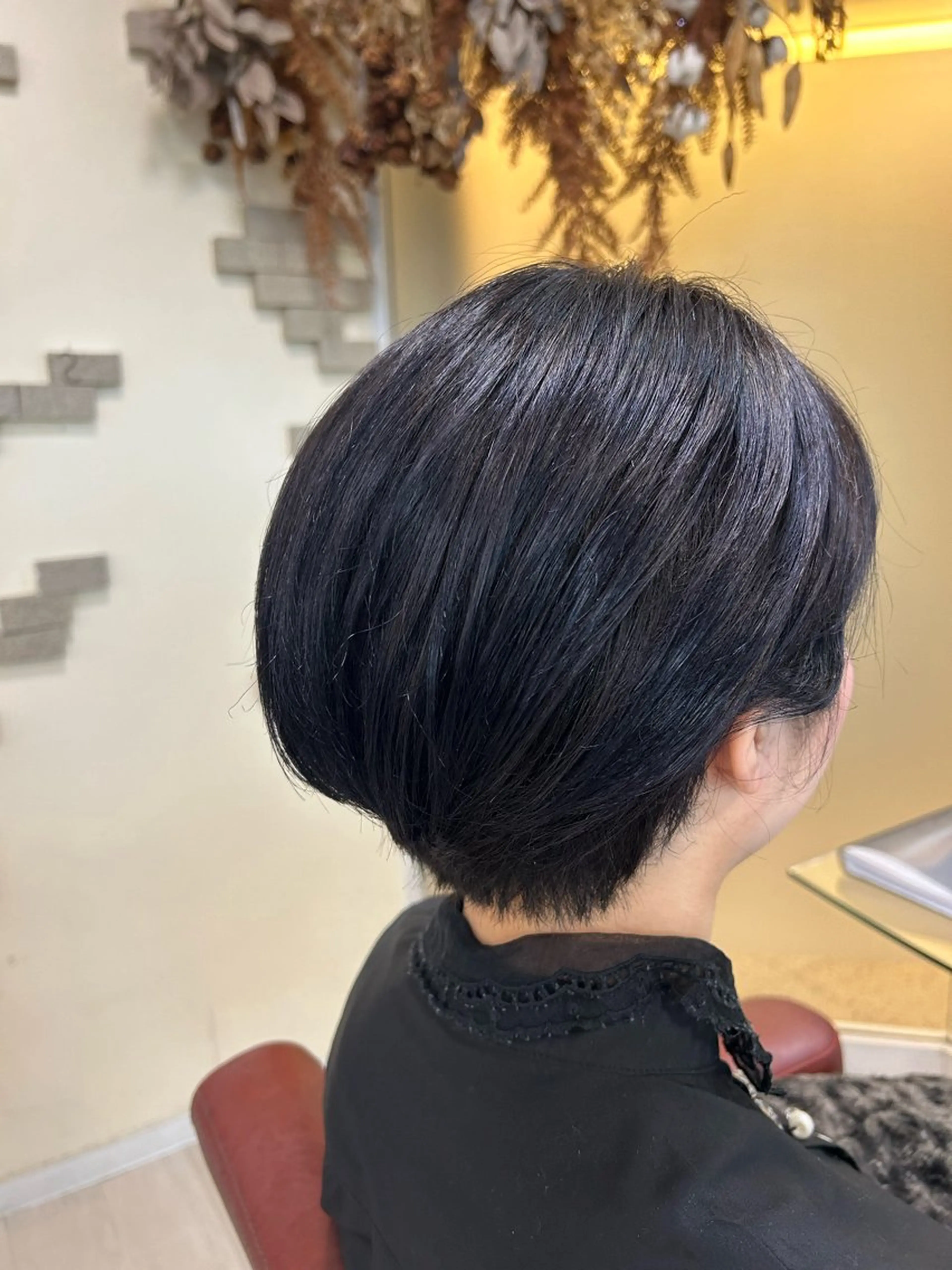 カラー ダリー所属・Dali manaのヘアスタイル