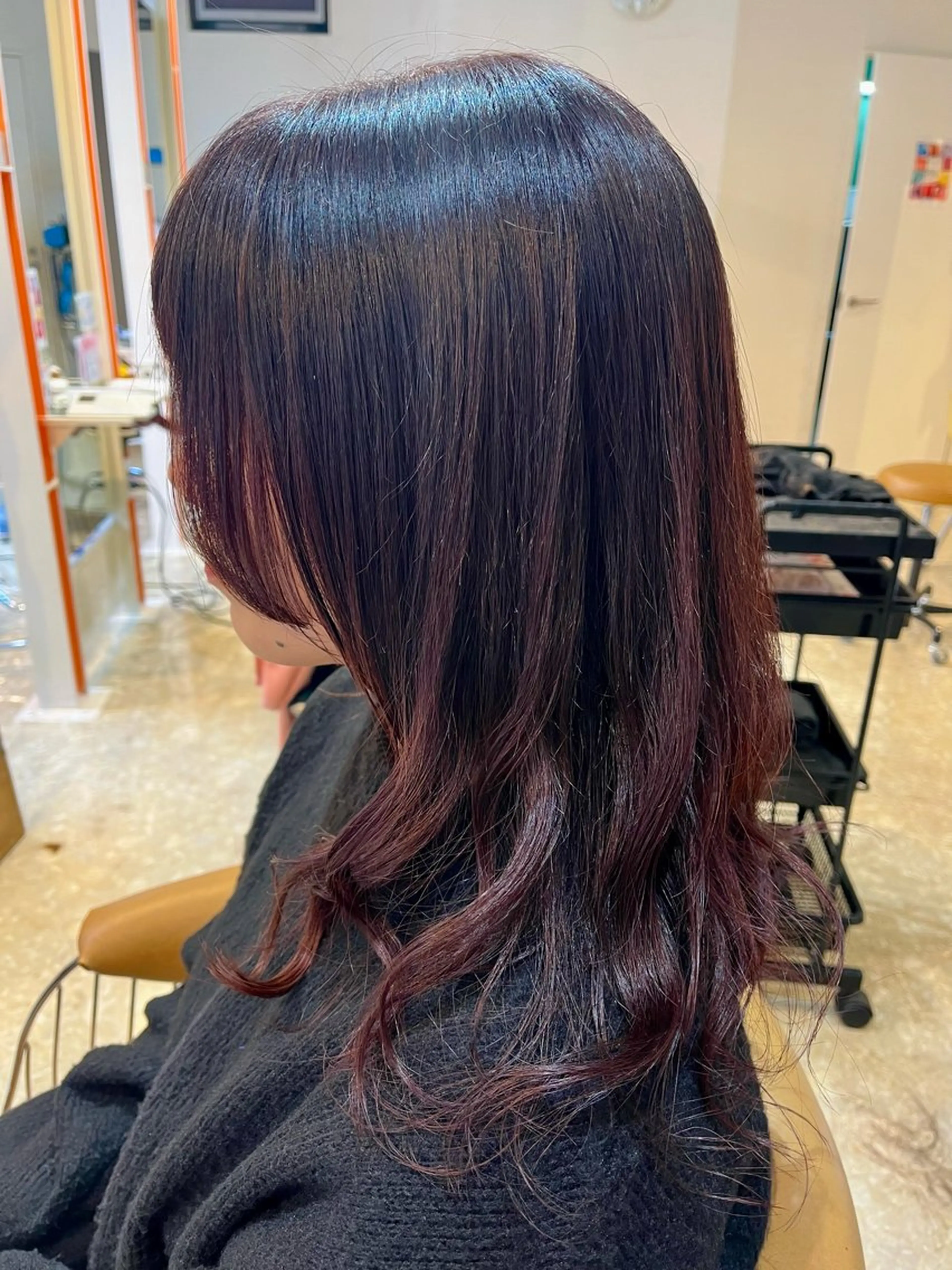 セミロング カラー カット ヘアカラー トリートメント うしだ かおるのヘアスタイル