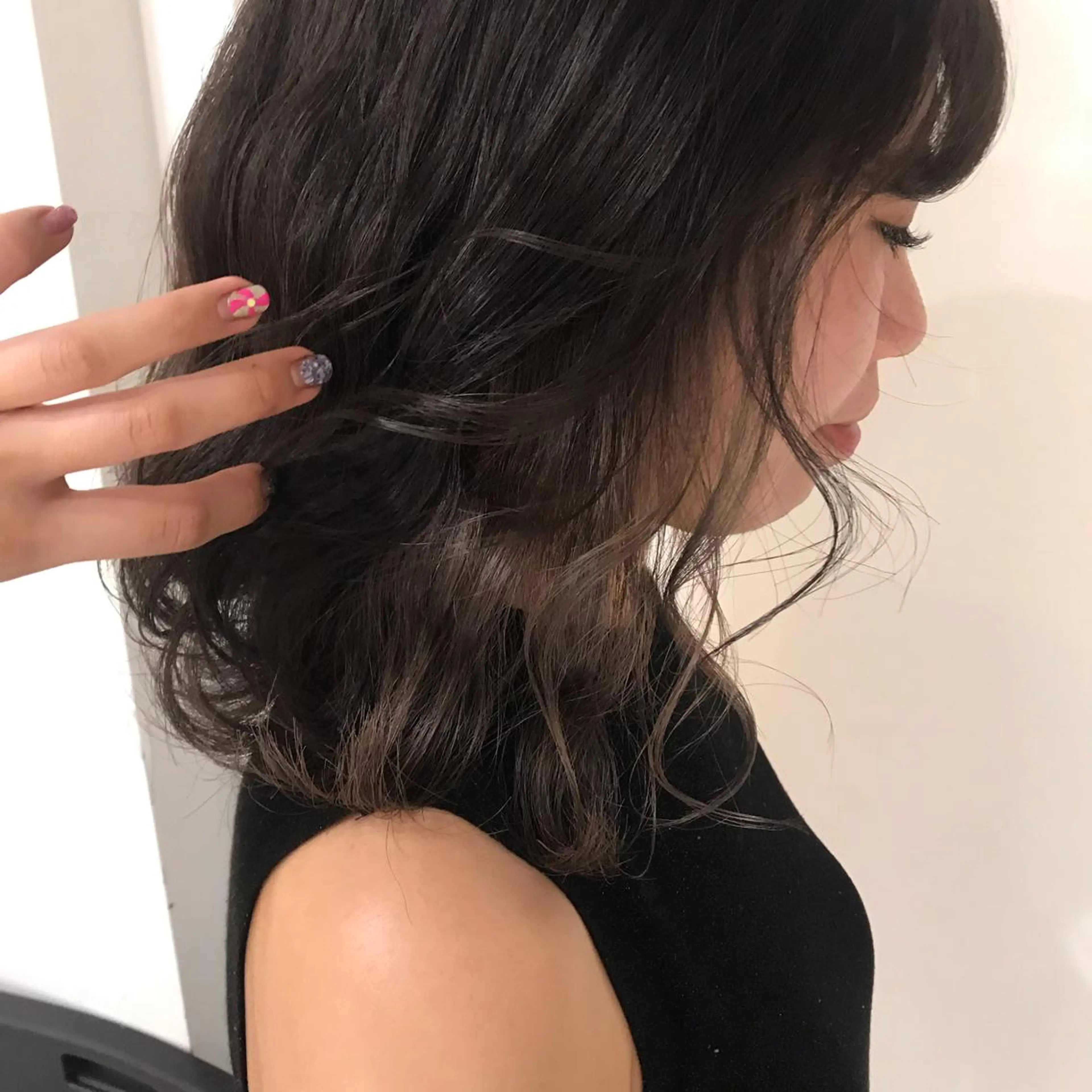 ミディアム カラー イヤリングカラー momo所属・メンズヘアメイク 🩵Mayuki🩵のヘアスタイル