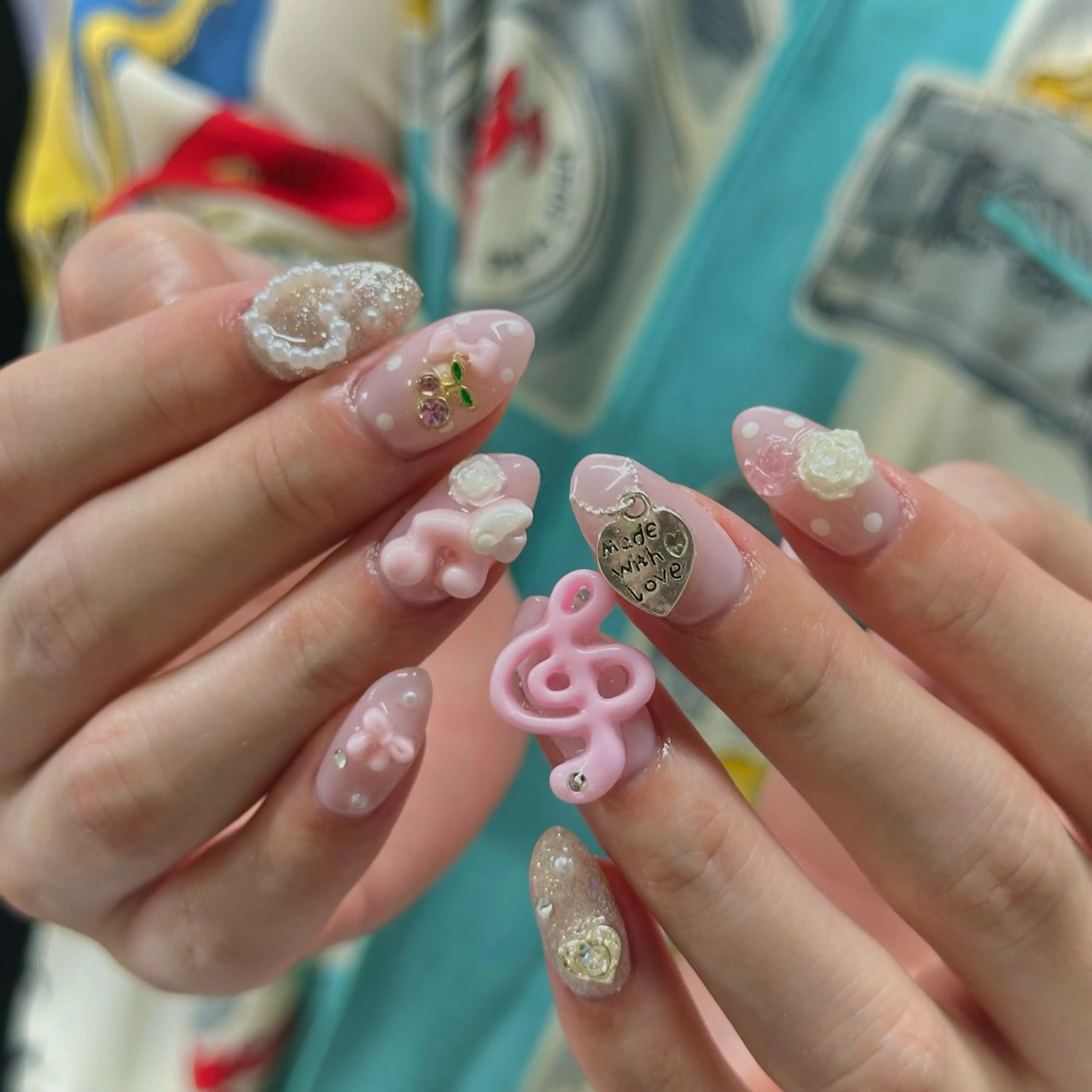 ネイル Nailist Amiのネイルデザイン