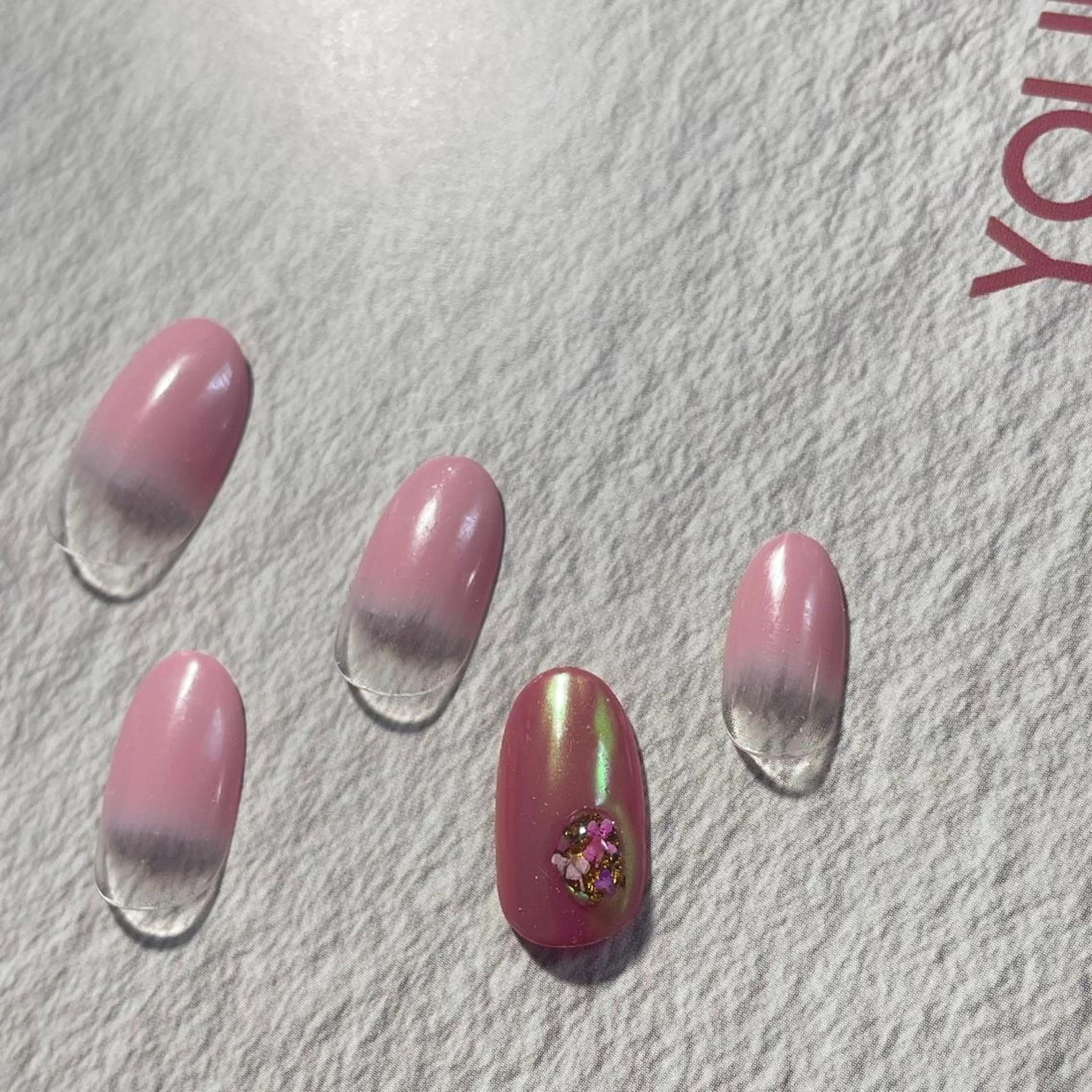 ネイル Trinity ネイリストスタッフのネイルデザイン