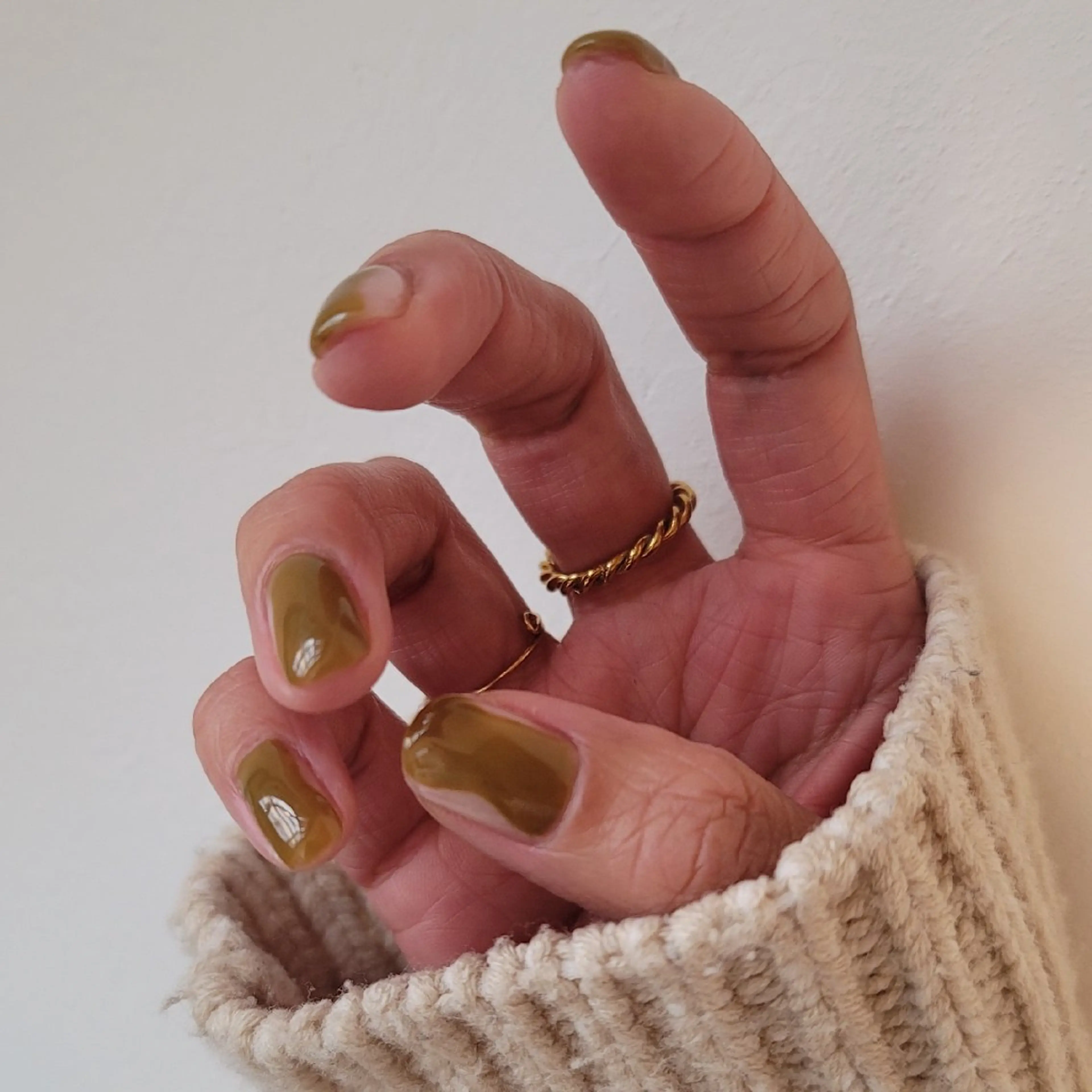 ネイル ワンカラーネイル ハンドネイル 🌲🌳🚪iiit o🌲🌳🌲のネイルデザイン