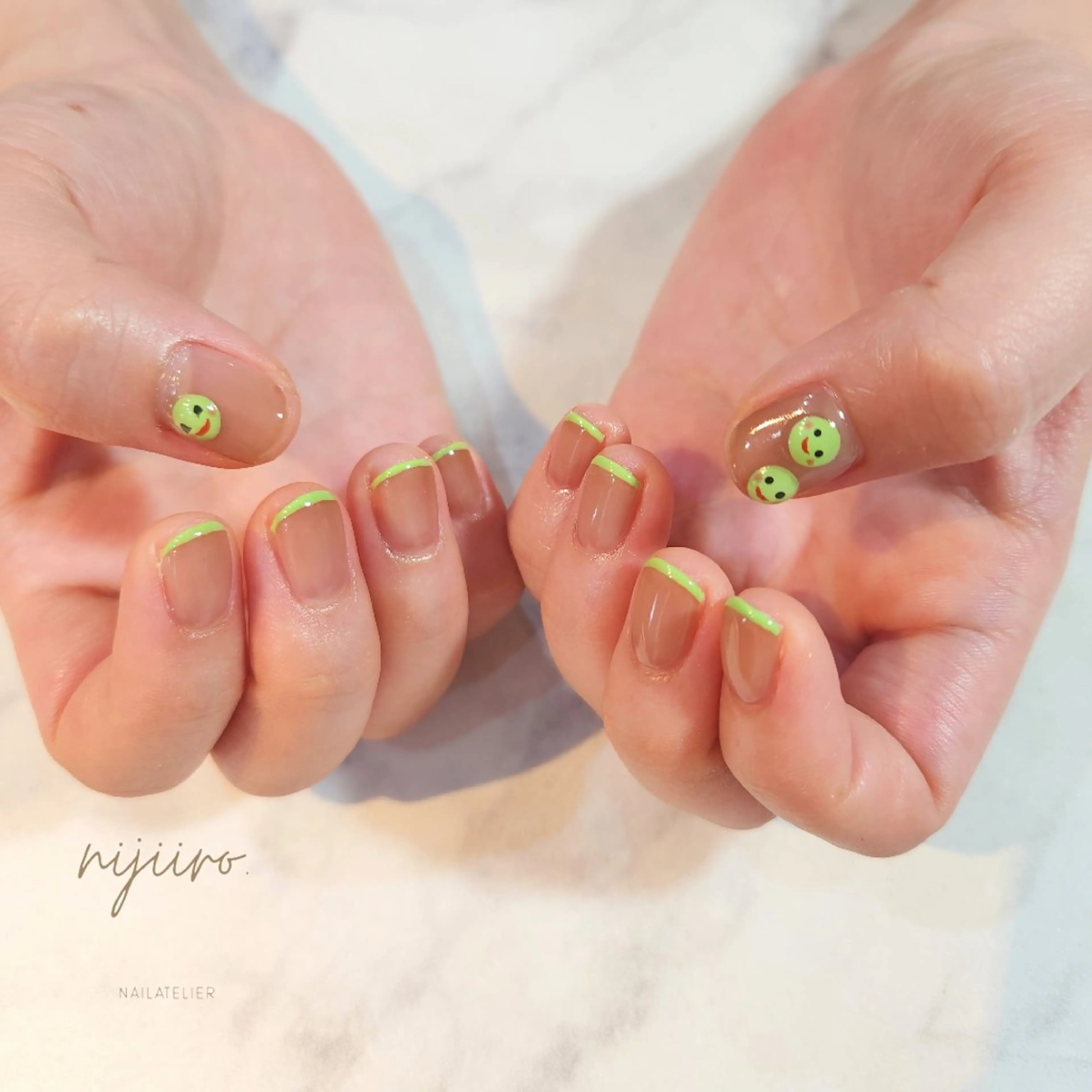 ネイル ぷっくりネイル ハンドネイル nailatelier nijiiro.所属・nijiiro🌈 サトウのネイルデザイン
